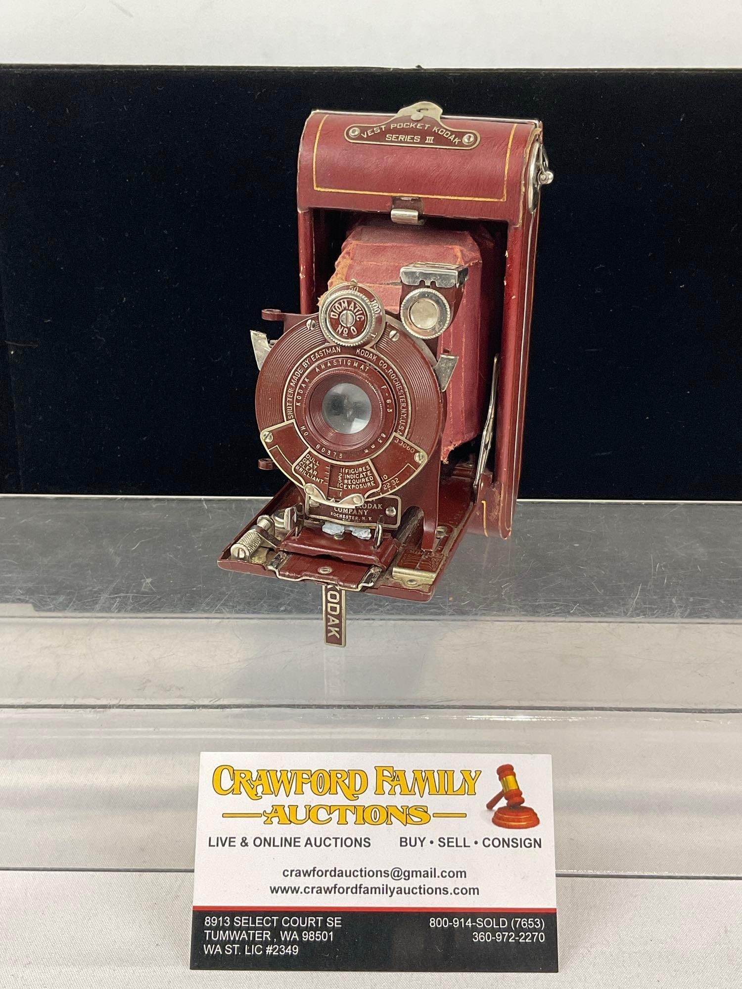 Early 20th Century Eastman Kodak Vest Pocket Kodak Series III, in Brick red (1 of 7)