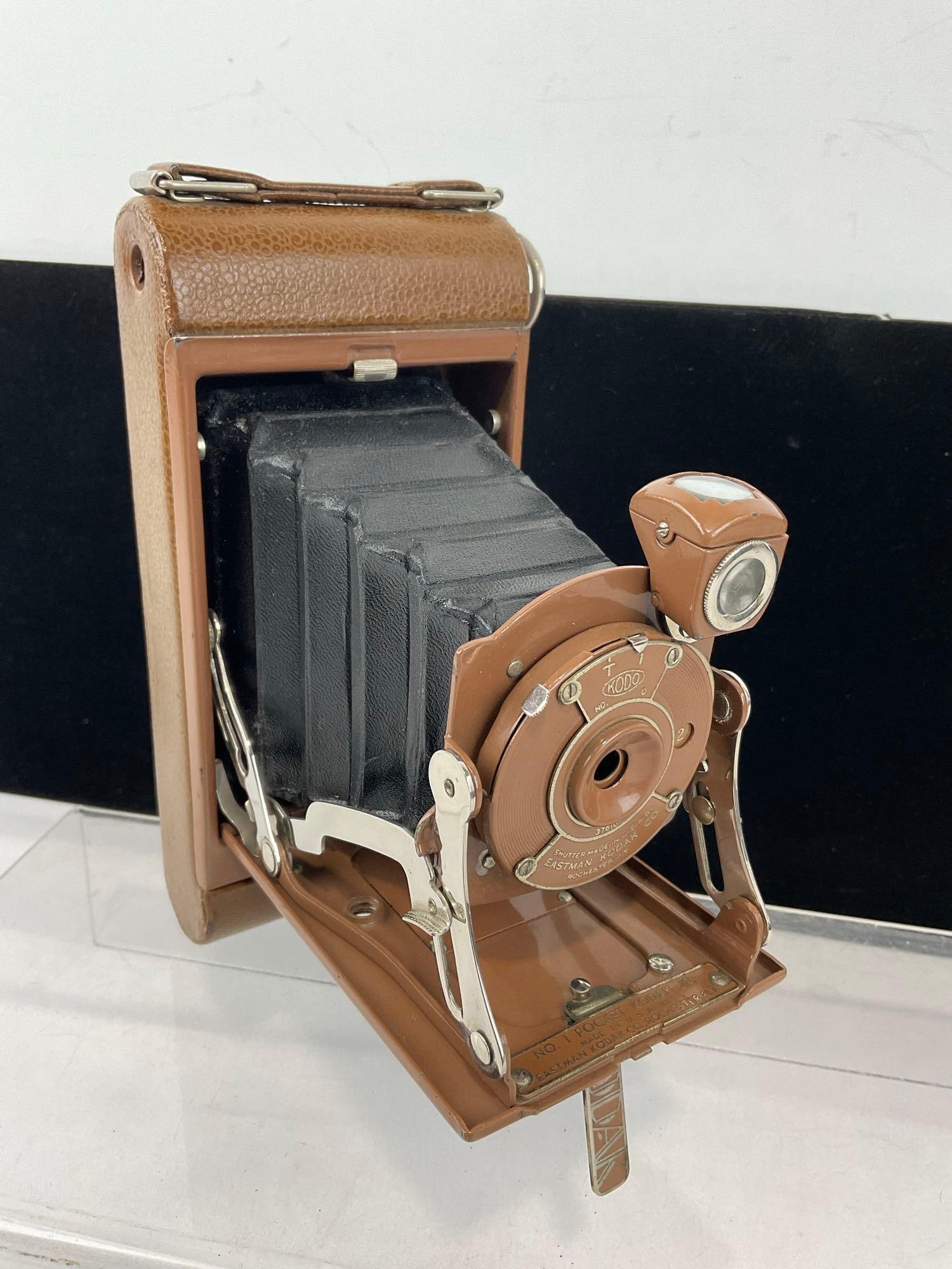 Early 20th Century Eastman Kodak Co. No. 1 Pocket Kodak Jr. Brown Finish (1 of 4)