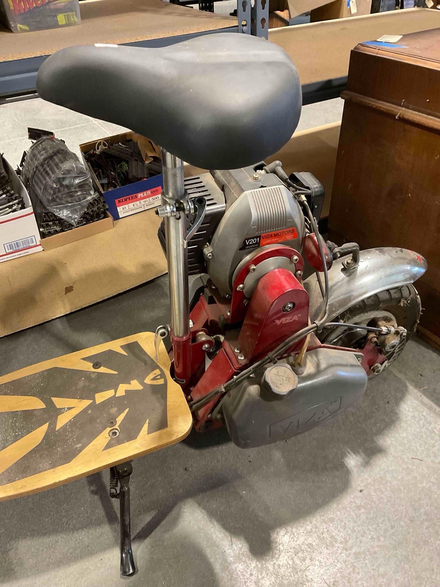 Vintage Viza V2 Stand Up Gas Powered Motor Scooter w/ 40cc Engine. Tested, Works. See pics. - 6