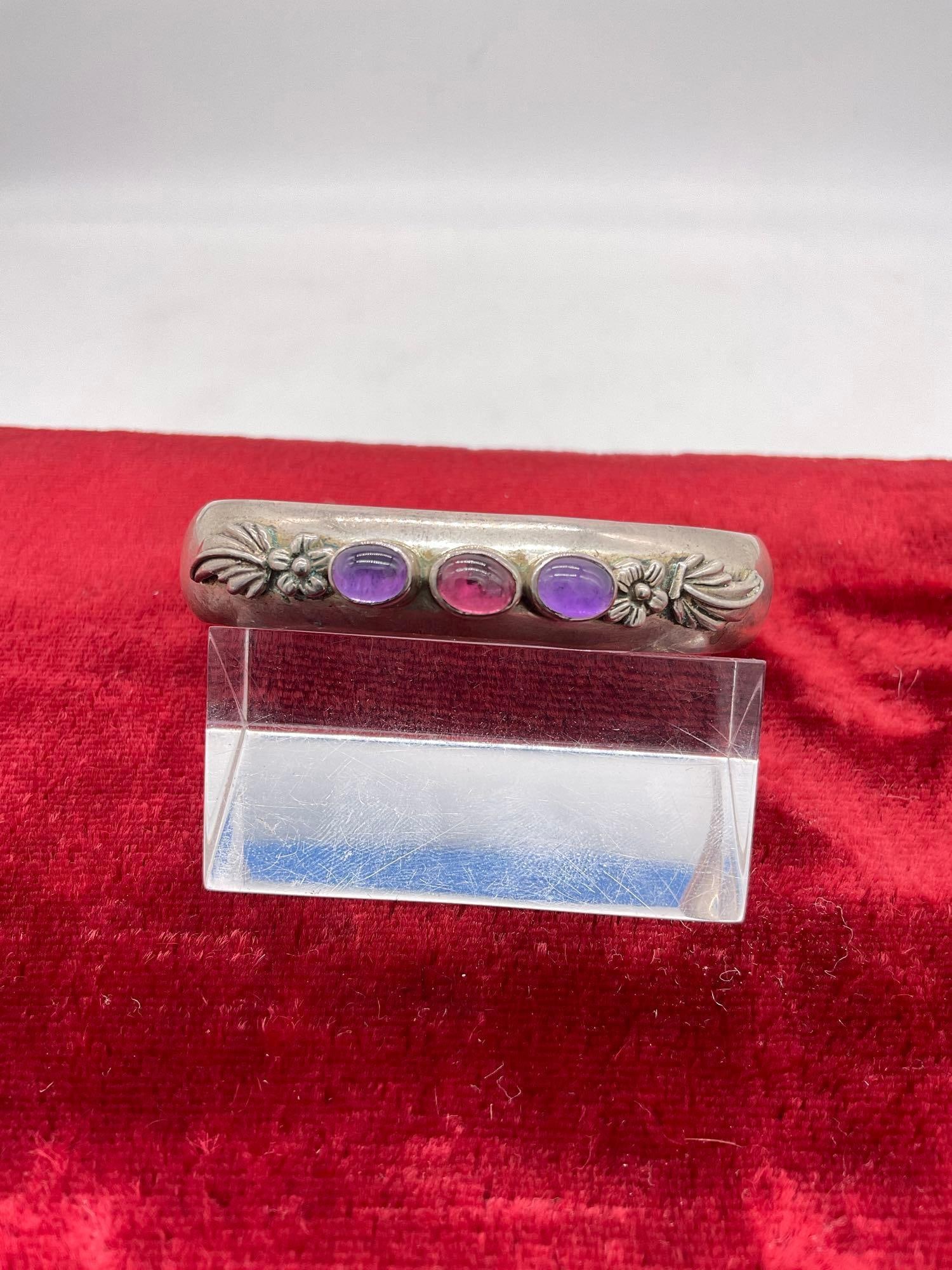 1986 Carol Felley Sterling silver purple and pink setting floral bangle bracelet: Approx 19 grams and approx 2" wide