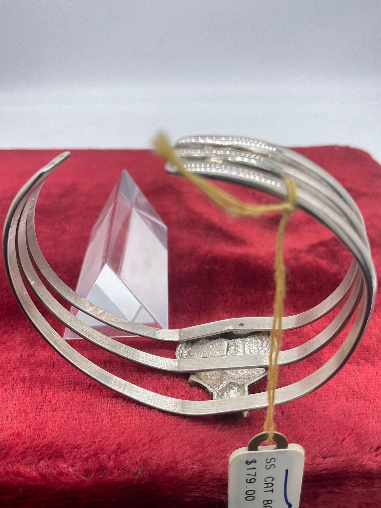 1990 sterling silver Carol Felley SW cat motif cuff bracelet bangle - approx 2 1/2" opening - 2