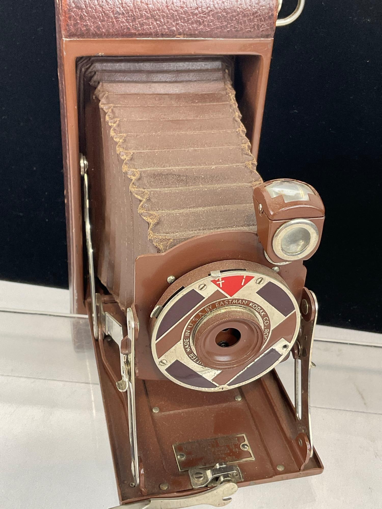 Vintage 1930s Eastman Kodak No. 1A Gift Kodak Camera designed by Walter Dorwin Teague - 2