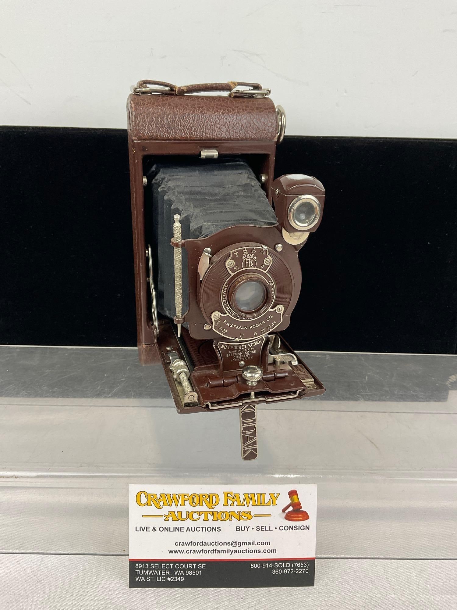 1930s Eastman Kodak Co. No.1 Pocket Kodak, in brown finish, uses 127 film (1 of 10)