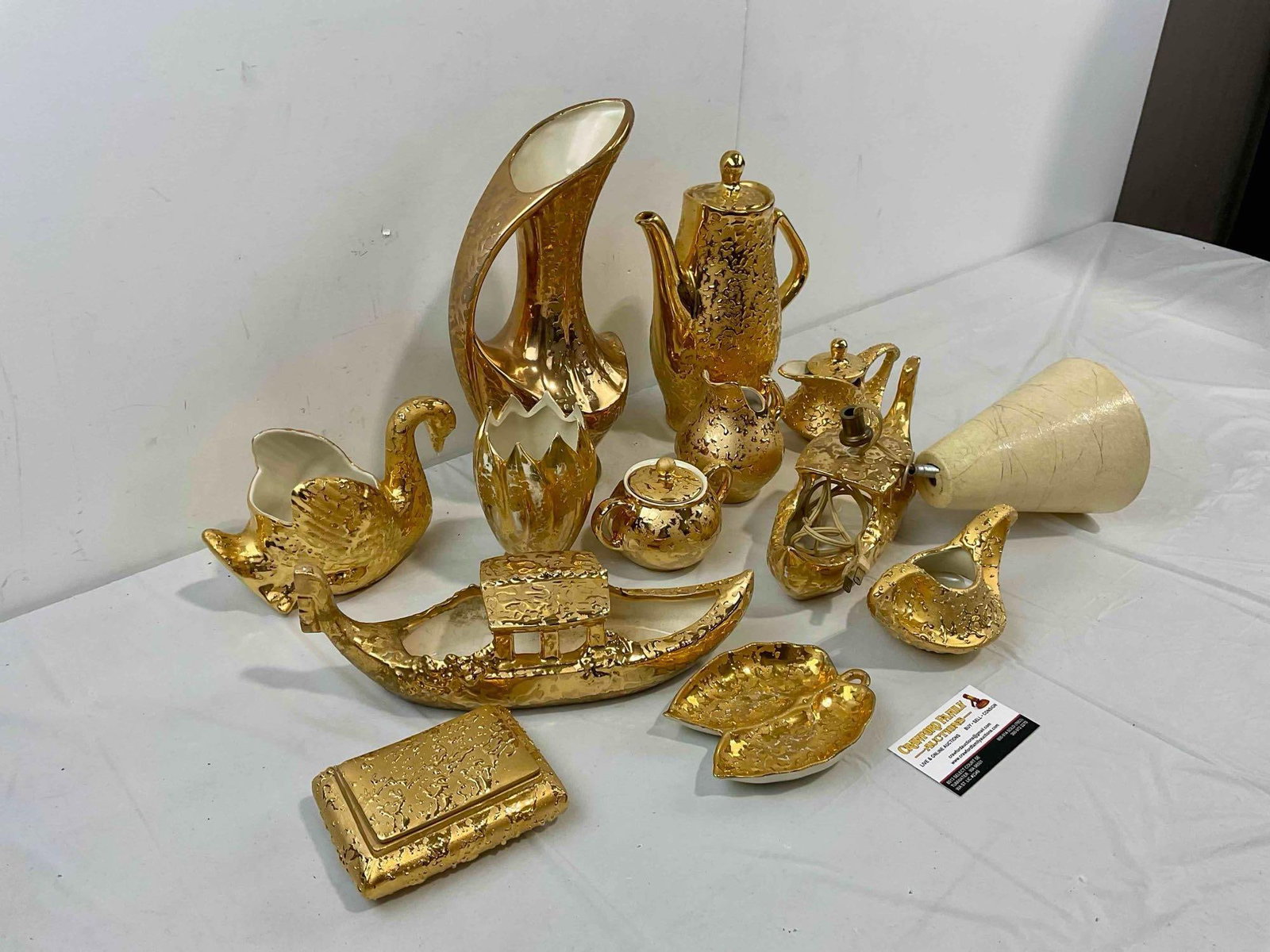 12 pcs Vintage Weeping Gold 22k Glazed Ceramic Dish Assortment, incl. Coffee Pot & More. - 3