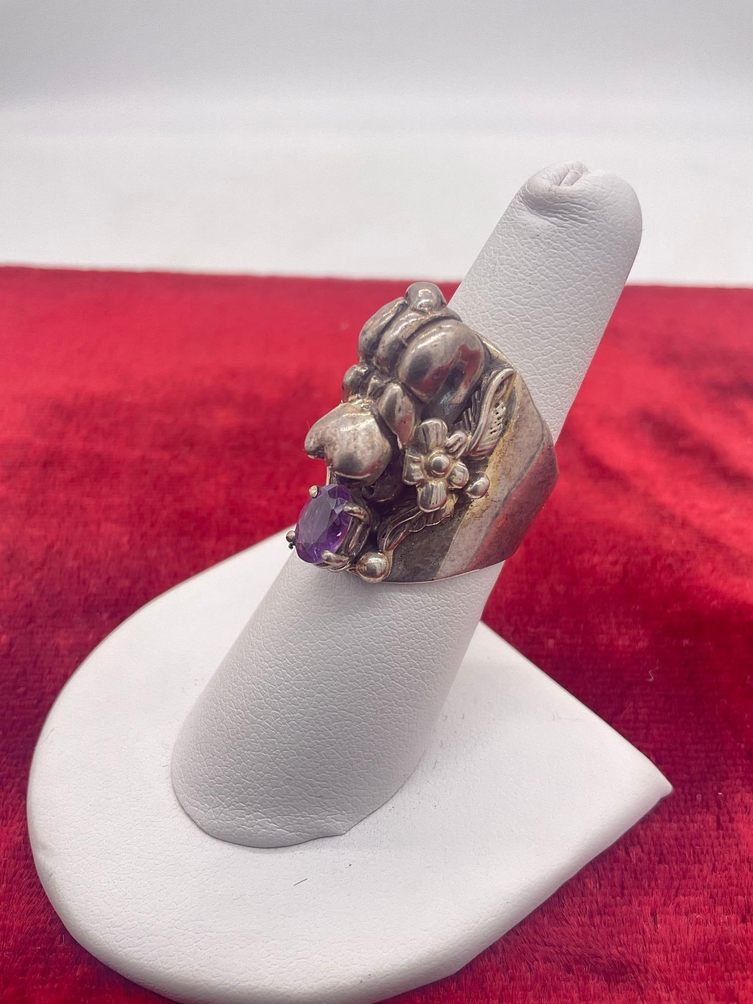 1989 Carol Felley Sterling silver Native American influence cat ring with floral and purple stone - 2
