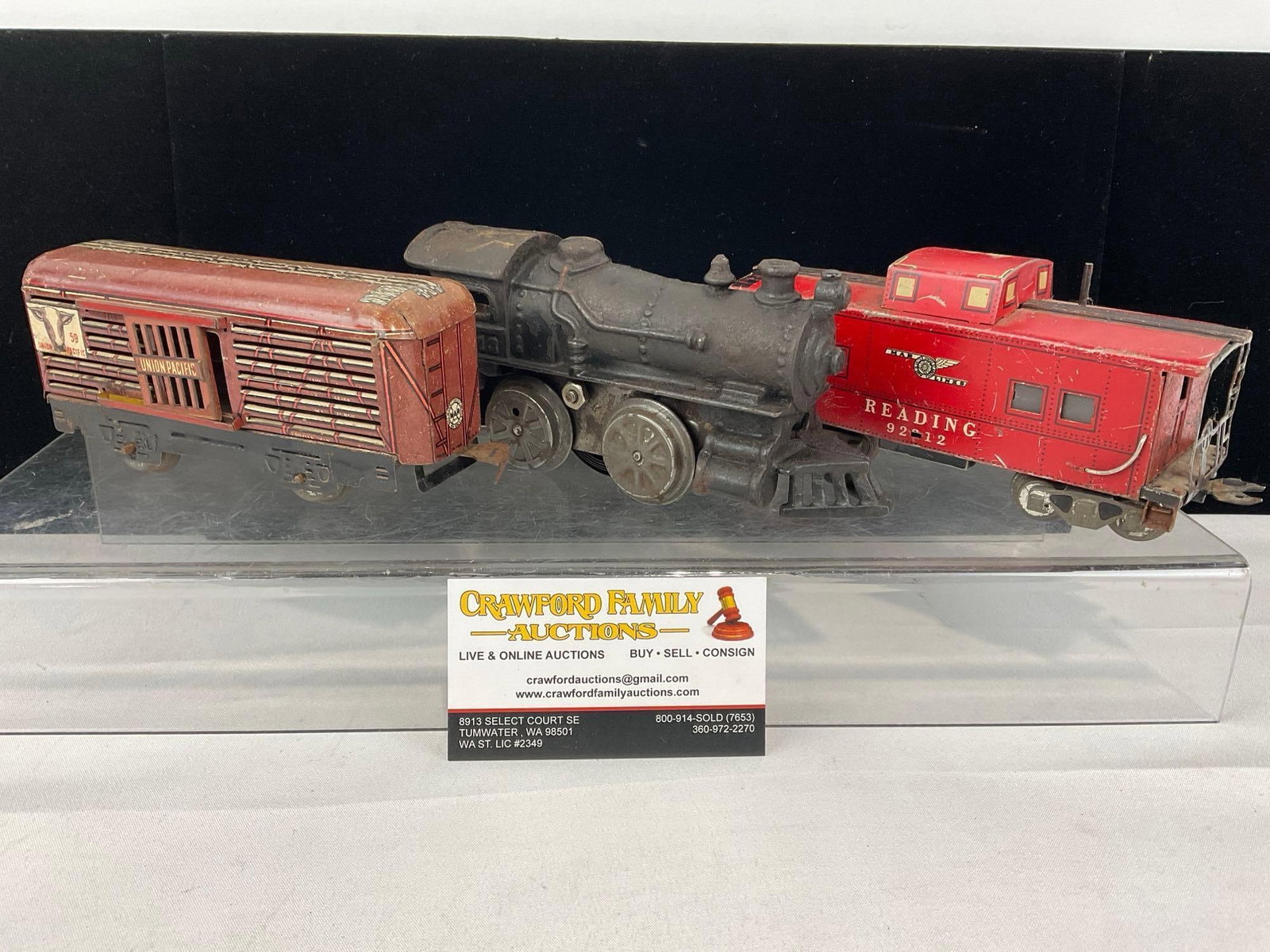 American Flyer No.13 Cast Iron Wind-Up Train Engine & Marx Train Union Pacific & Reading Red Cabo... (1 of 7)