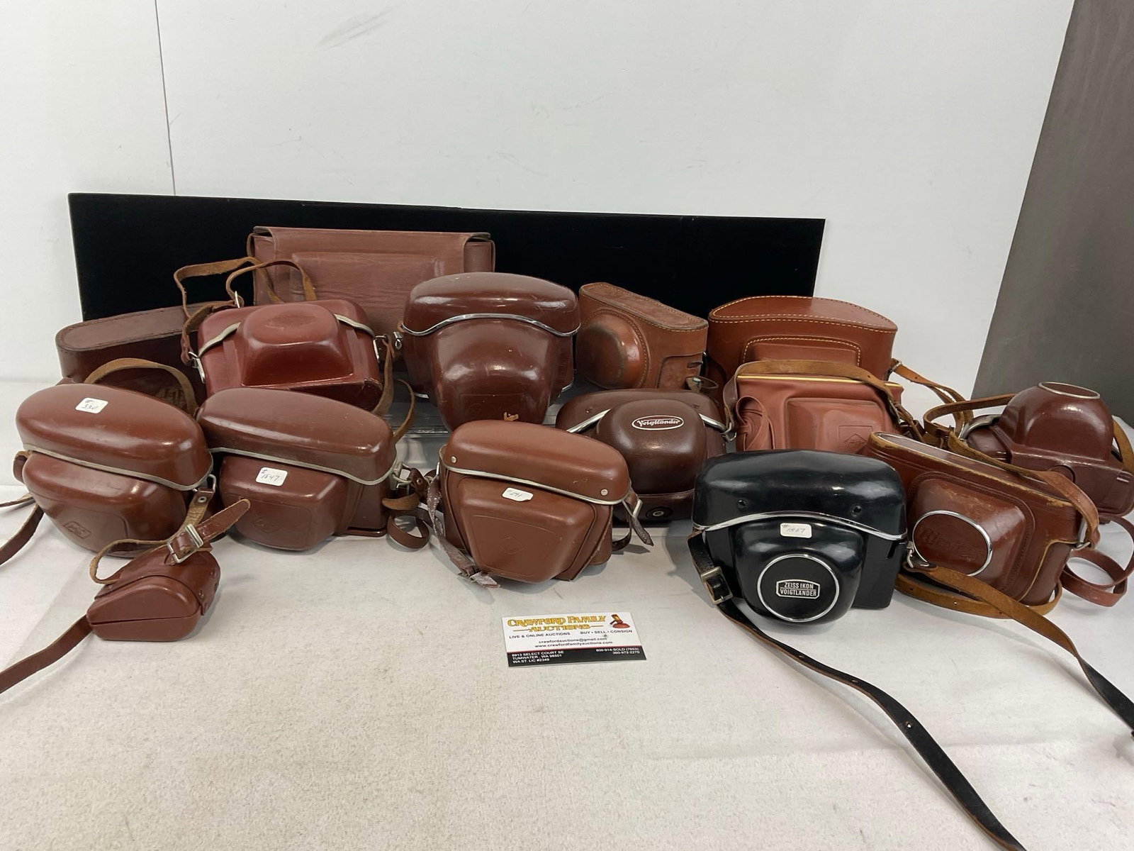 Set of 14 Vintage Leather Field Cases, Voigtlander & Afga & more, some wear (1 of 5)