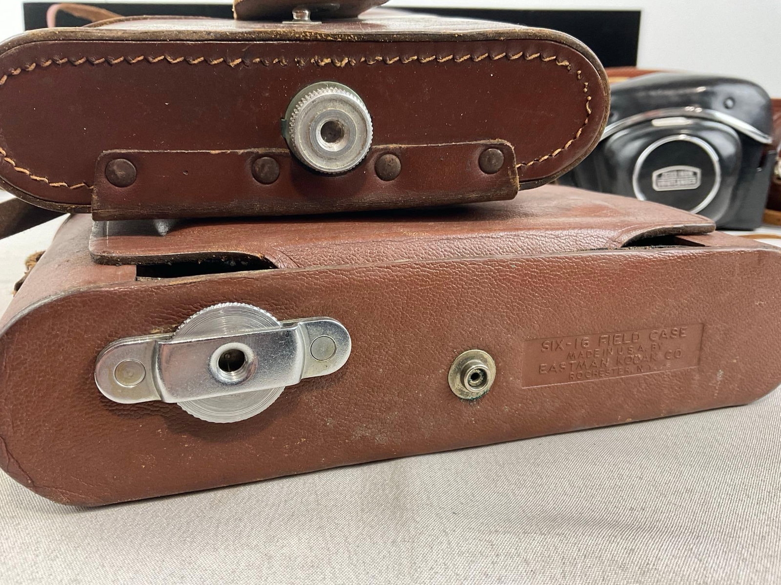 Set of 14 Vintage Leather Field Cases, Voigtlander & Afga & more, some wear - 5