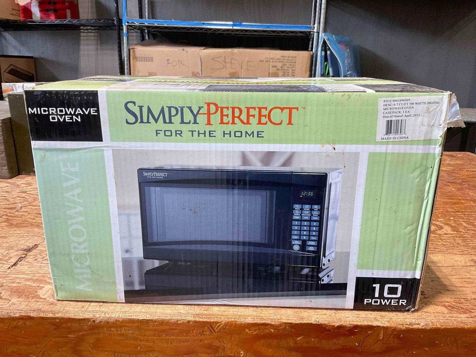 NIB Simply Perfect For the Home Microwave Oven Model P70B20AP-D2. Good Condition. (1 of 4)