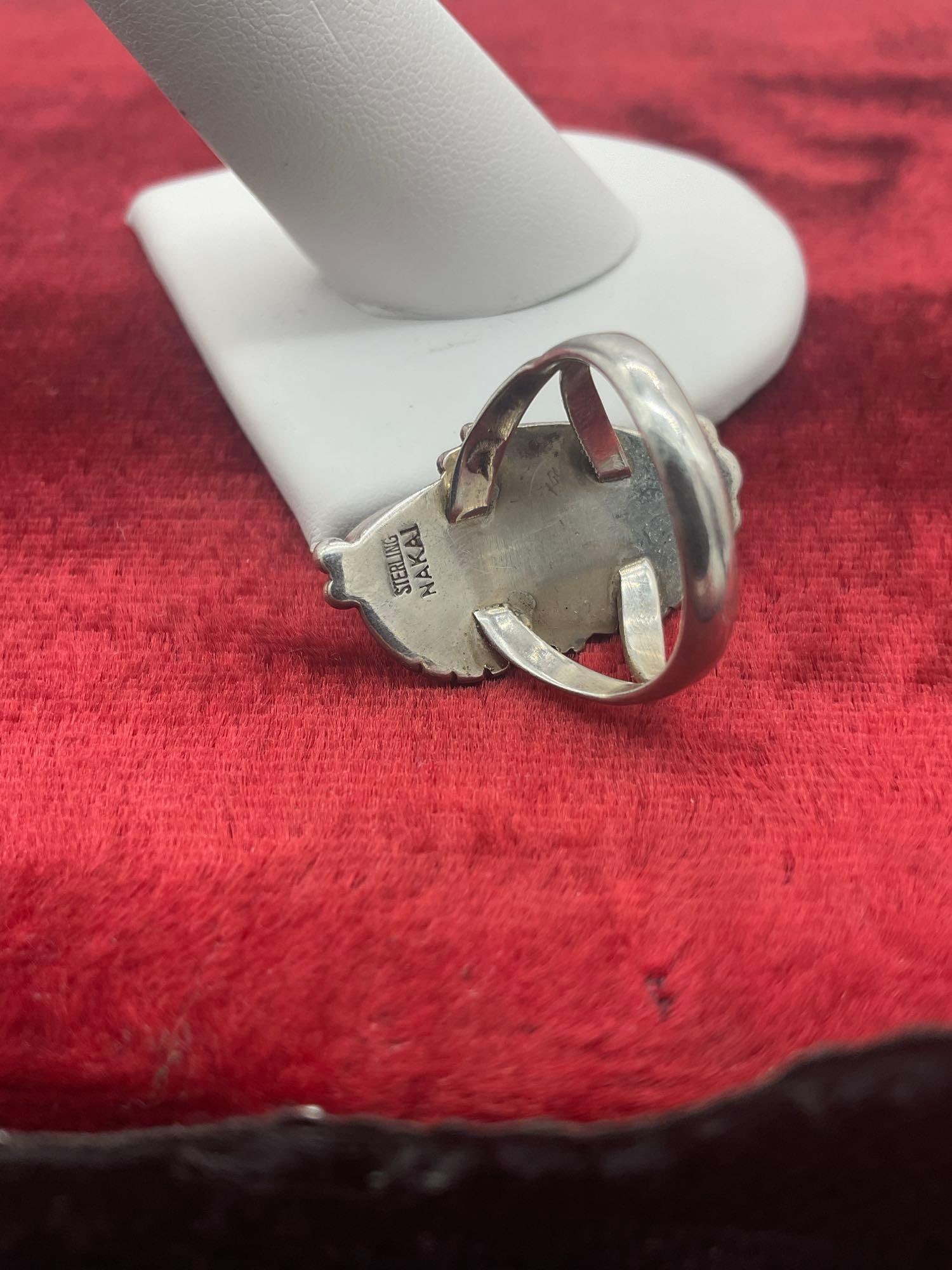 Vintage Native American Nakai sterling silver dyed shell ring with leaf motif size 6 - 3