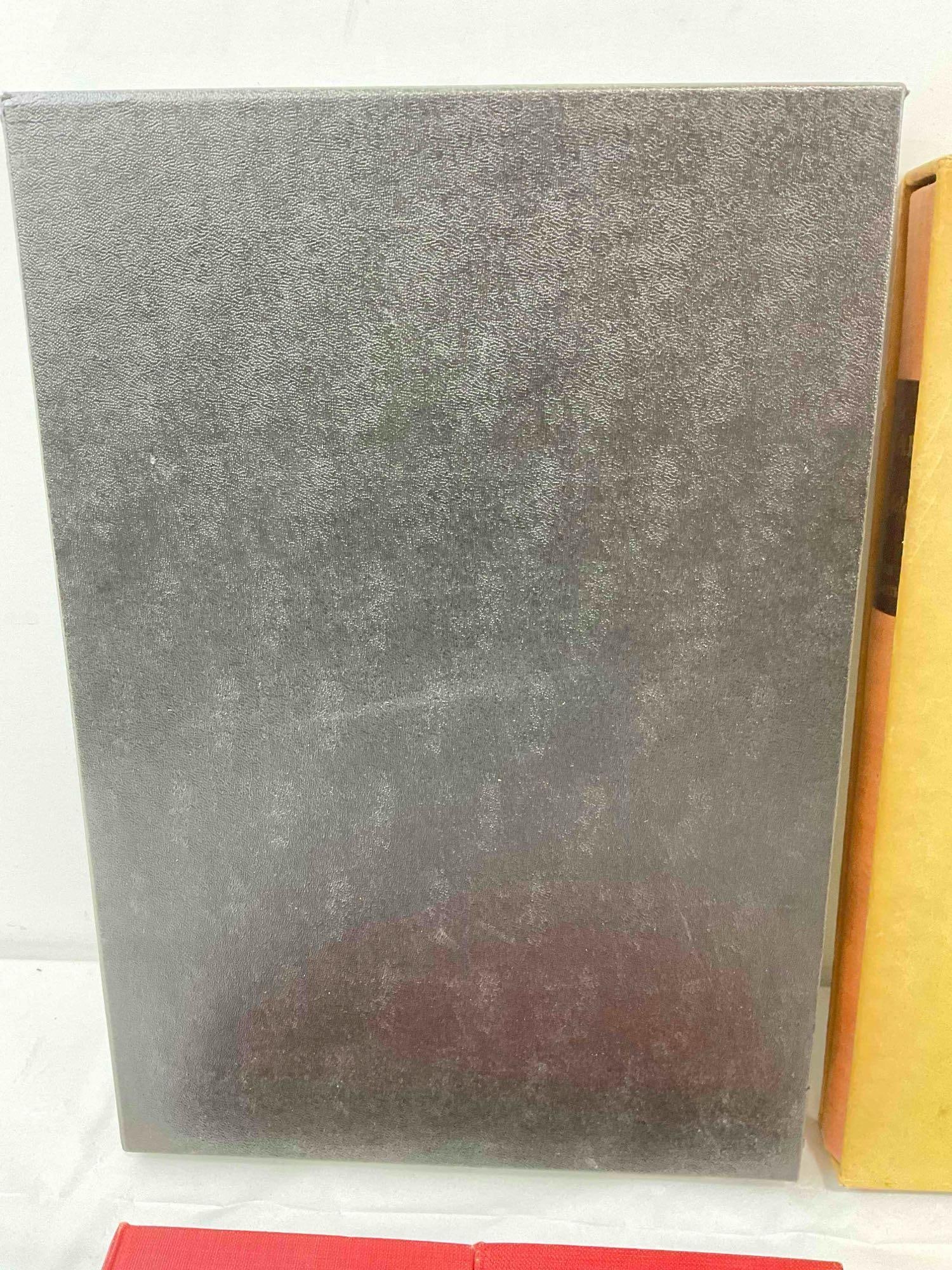 5 pcs Vintage Hardcover Books, incl. 2x "The Vicar of Wakefield" & 3x "The Alhambra." - 5