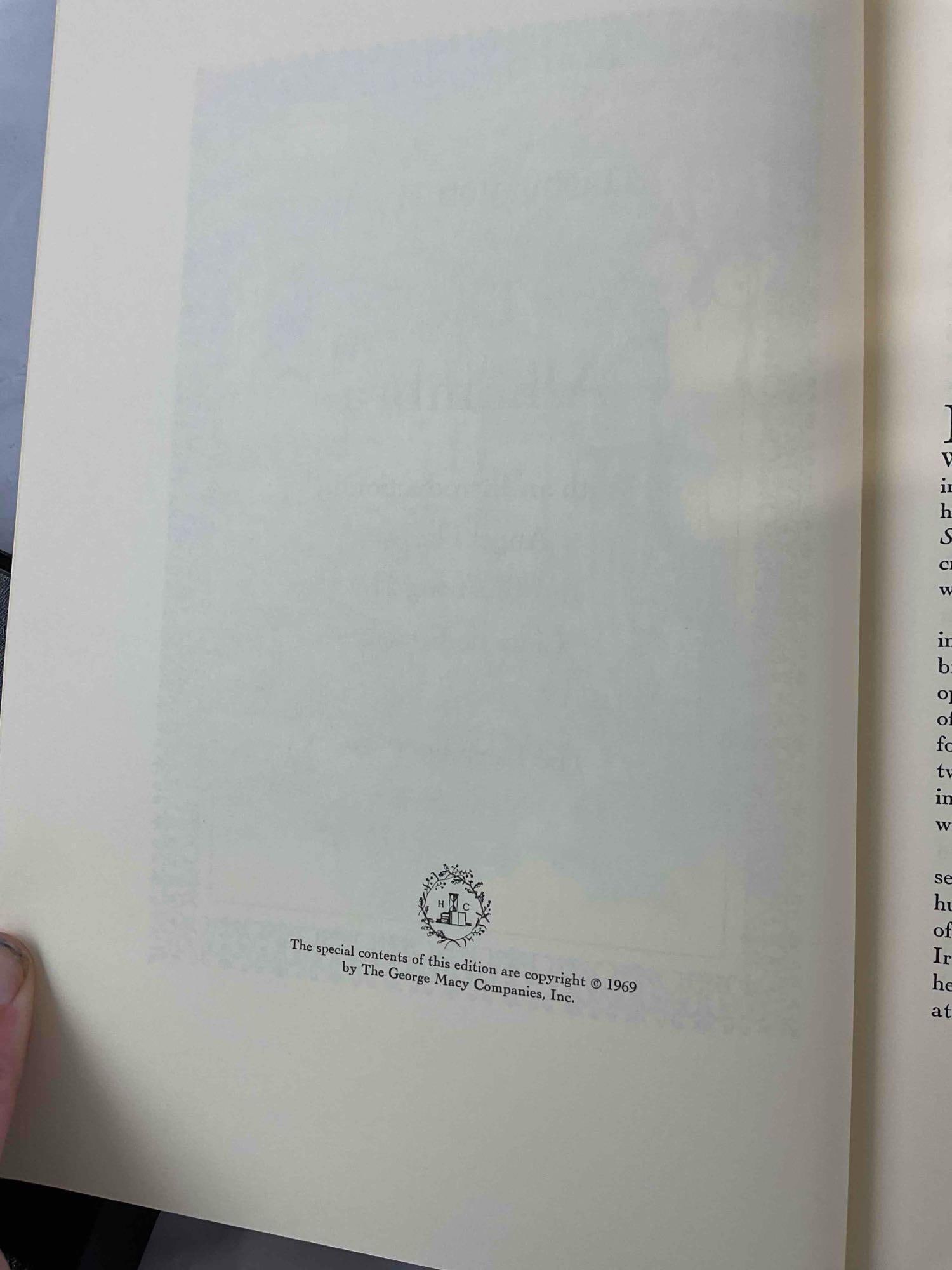 5 pcs Vintage Hardcover Books, incl. 2x "The Vicar of Wakefield" & 3x "The Alhambra." - 8