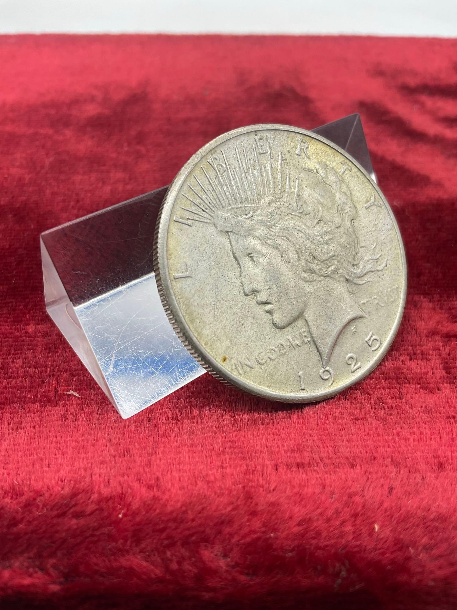 Antique 1925 Silver Peace dollar nice Poss AU + coin see pics - 2