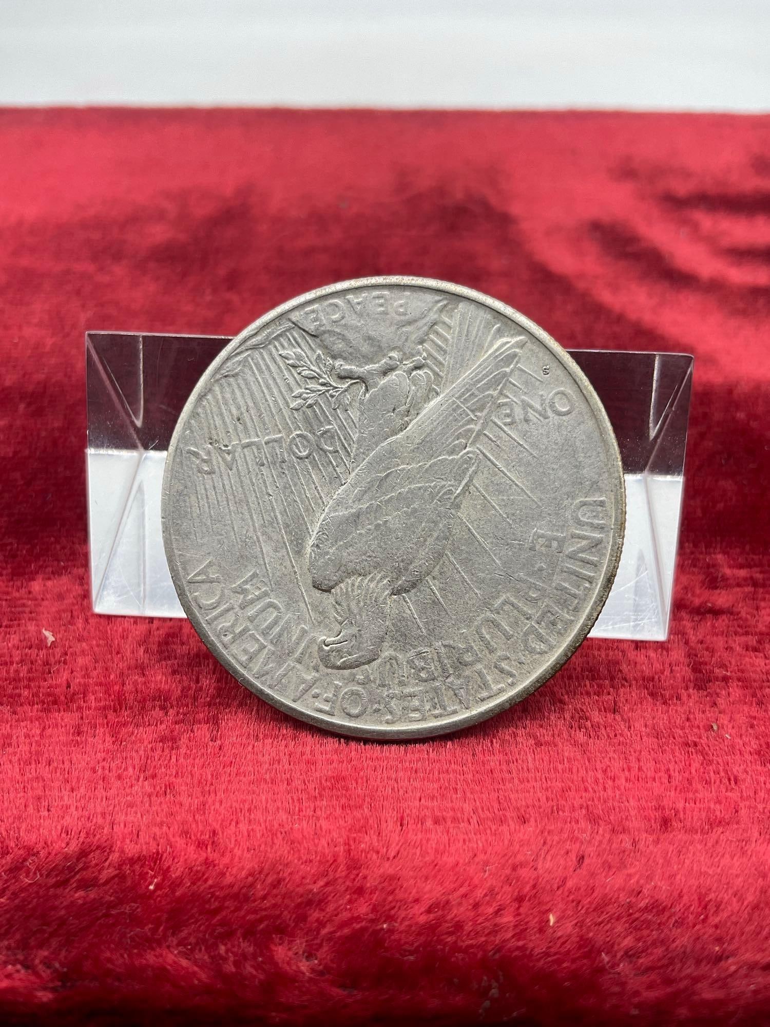 Antique 1925-S / Silver Peace dollar nice coin see pics - 4