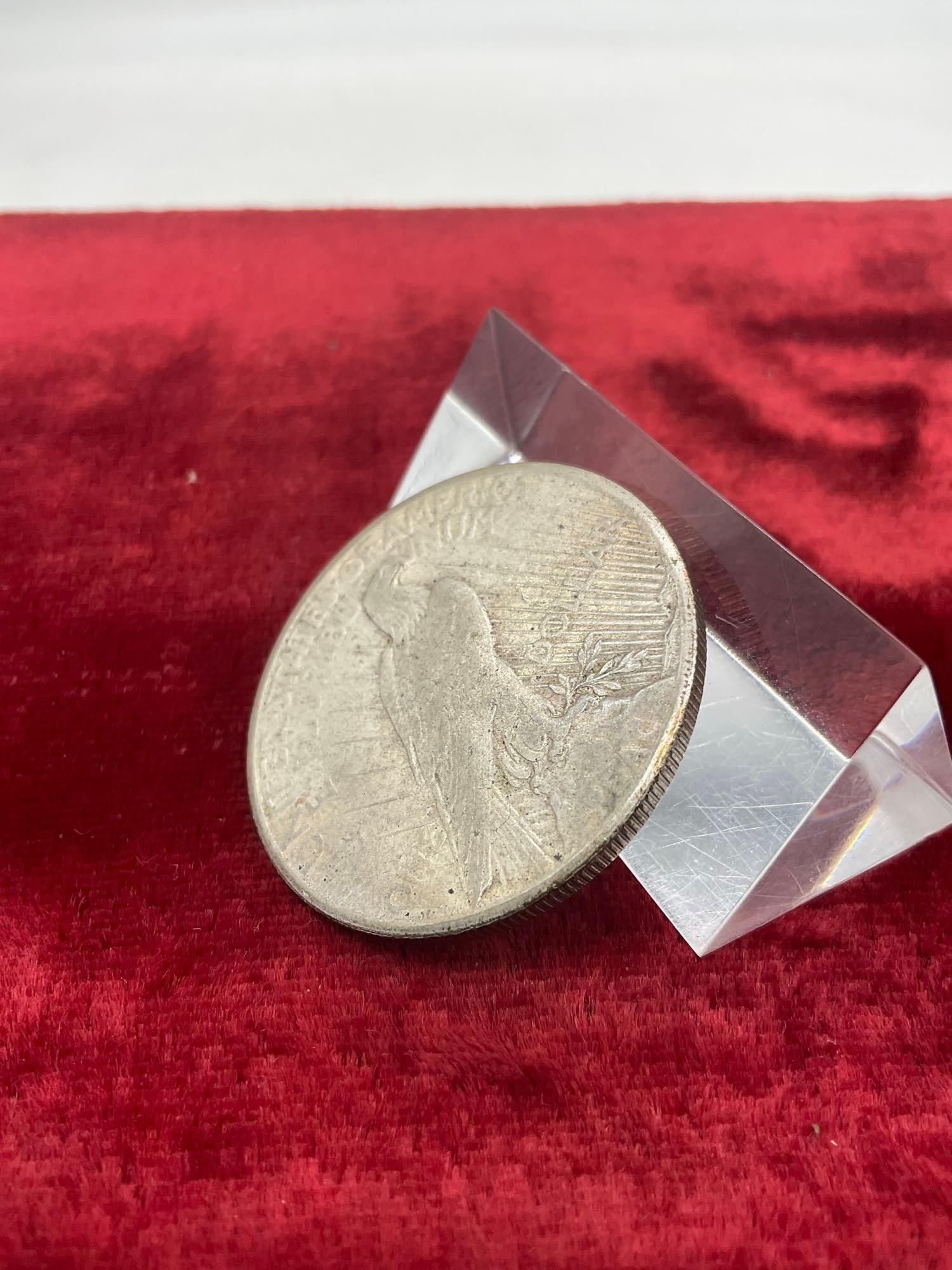 1927 Silver Peace dollar nice coin see pics - 4