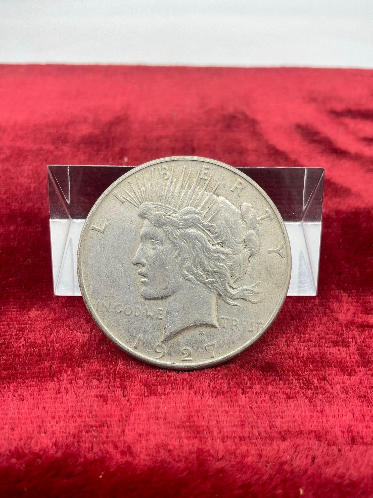 1927-S / Silver Peace dollar nice coin see pics (1 of 4)