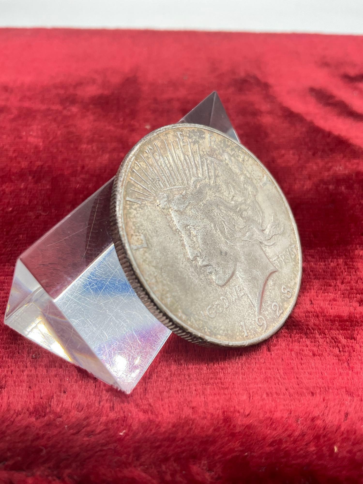 1928-S / Silver Peace dollar beginning of some reverse toning nice coin see pics - 2