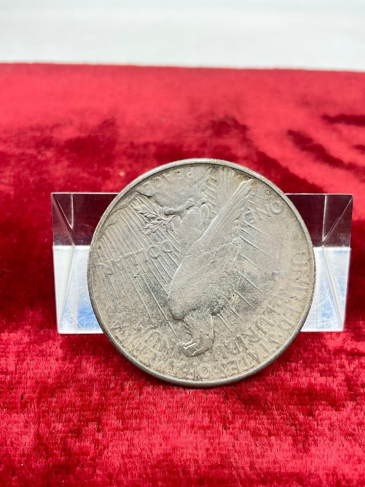 1928-S / Silver Peace dollar beginning of some reverse toning nice coin see pics - 3