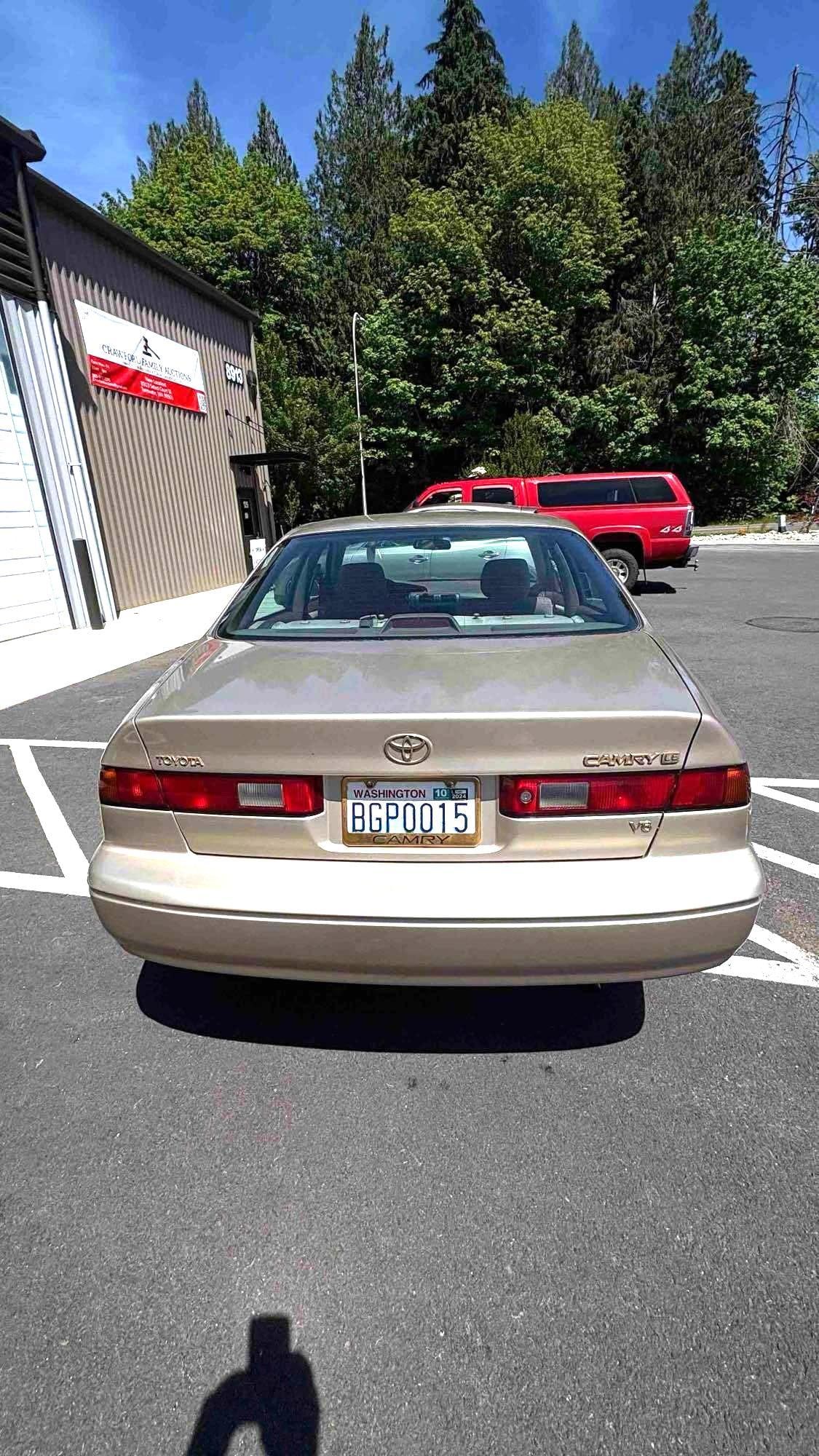 1998 Toyota Camry CE V6 Sedan 4 DR 3.0L V6 F DOHC 24V Gasoline Front wheel drive 182,408 miles - 4