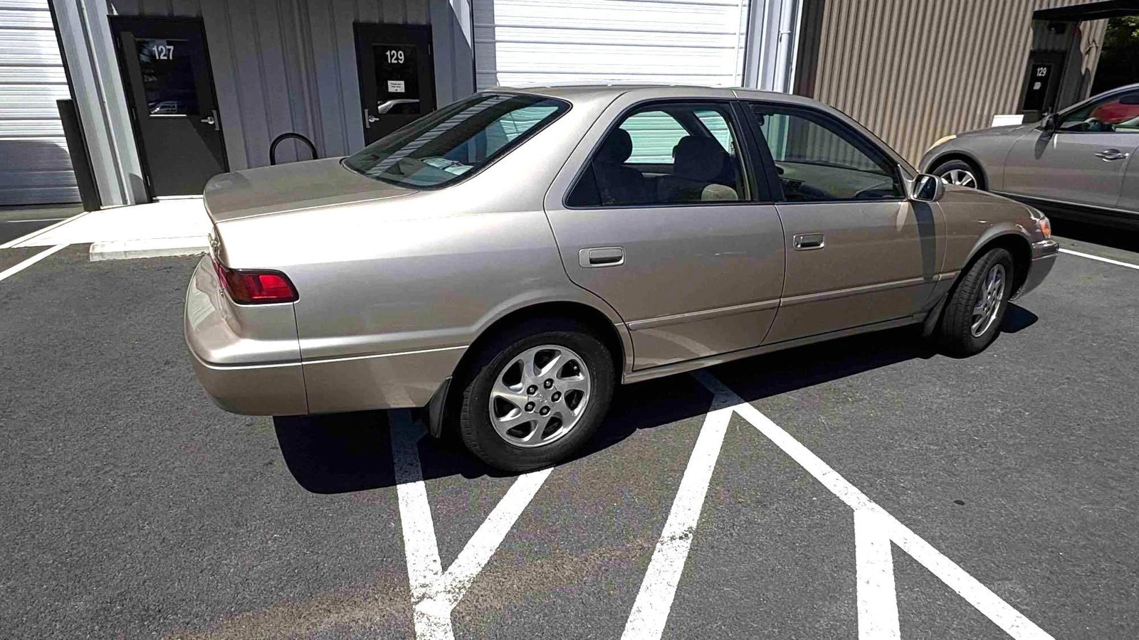 1998 Toyota Camry CE V6 Sedan 4 DR 3.0L V6 F DOHC 24V Gasoline Front wheel drive 182,408 miles - 7