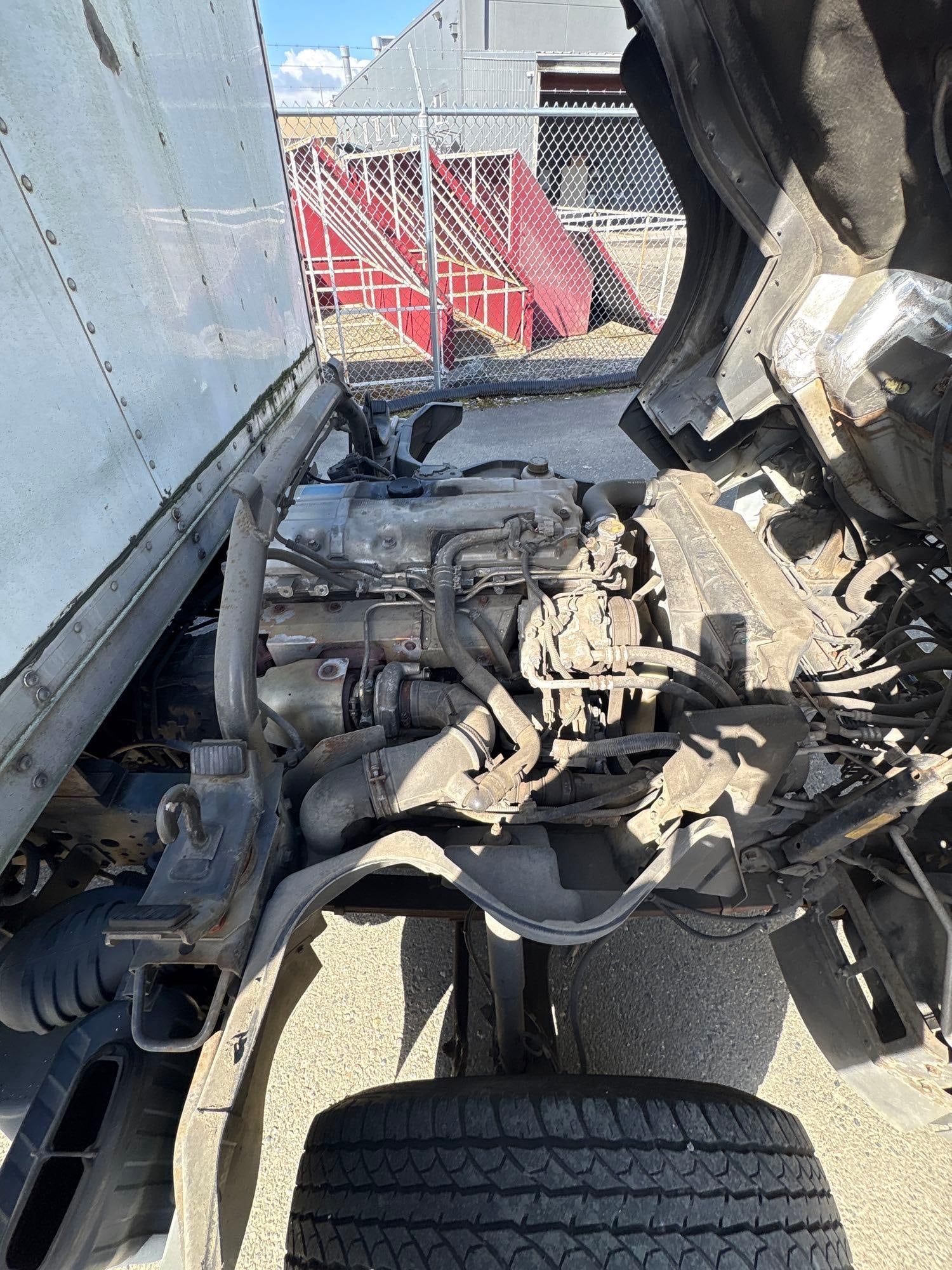 Mitsubishi/Fuso 2007 FE140 with blown head gasket 282,372 miles - 8