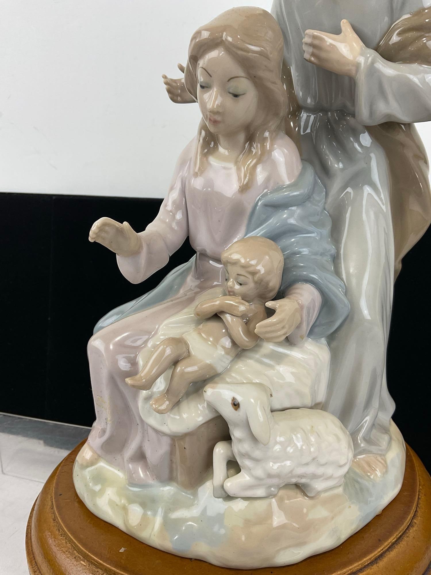 LLADRO The Loving Family model #5848, Mary, Joseph & Baby Jesus, on small wooden stand, 13x9x7 inch - 2