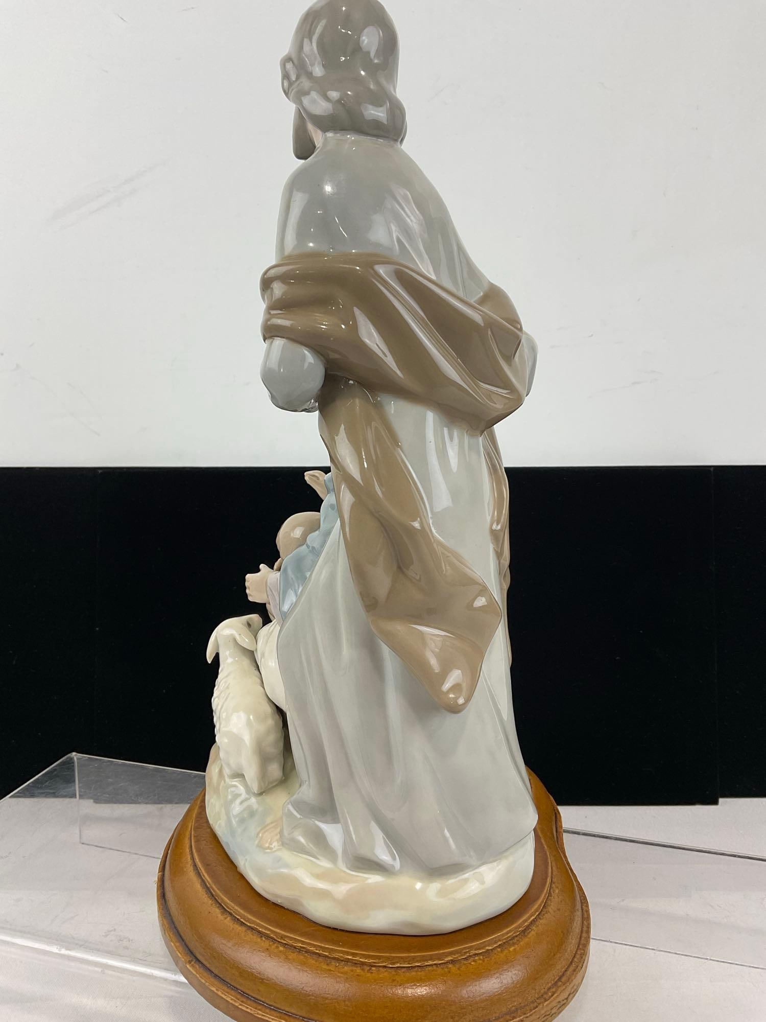 LLADRO The Loving Family model #5848, Mary, Joseph & Baby Jesus, on small wooden stand, 13x9x7 inch - 4