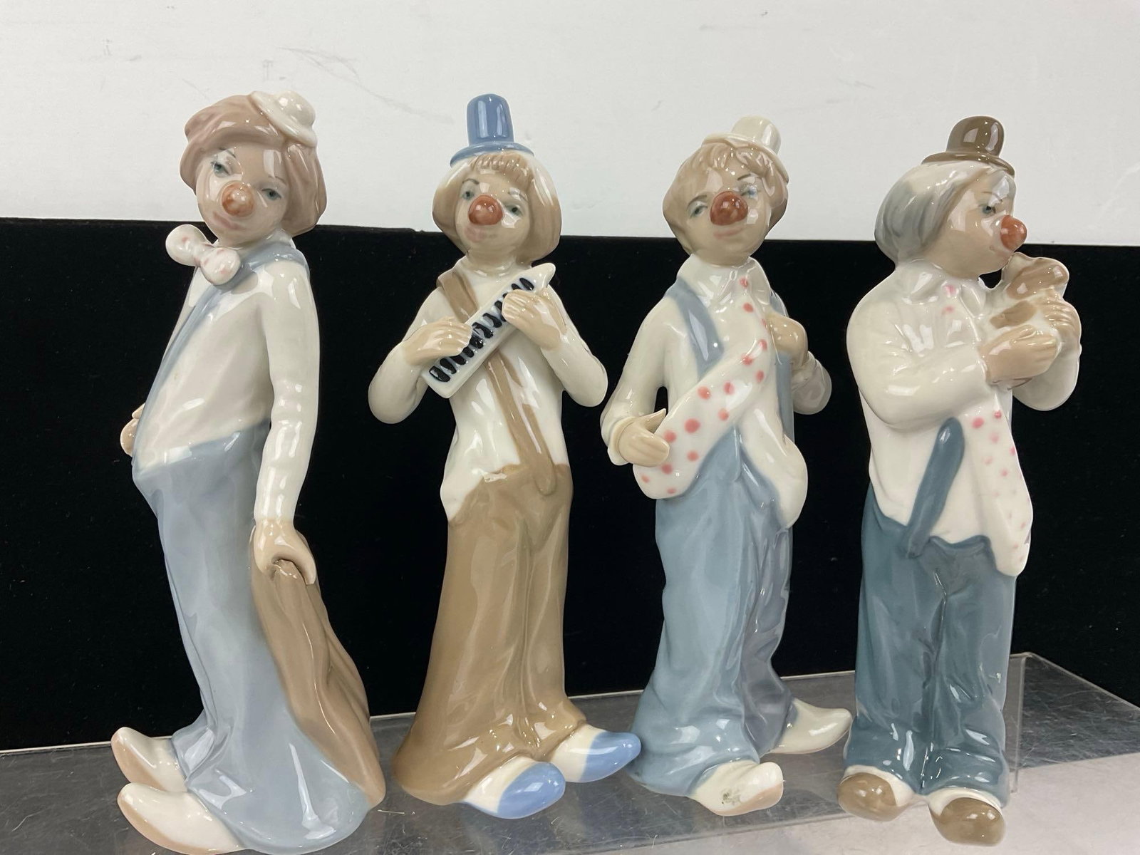 Set of 4 Casades Porcelain Clown Figurines, approx 6 inches tall each - 2