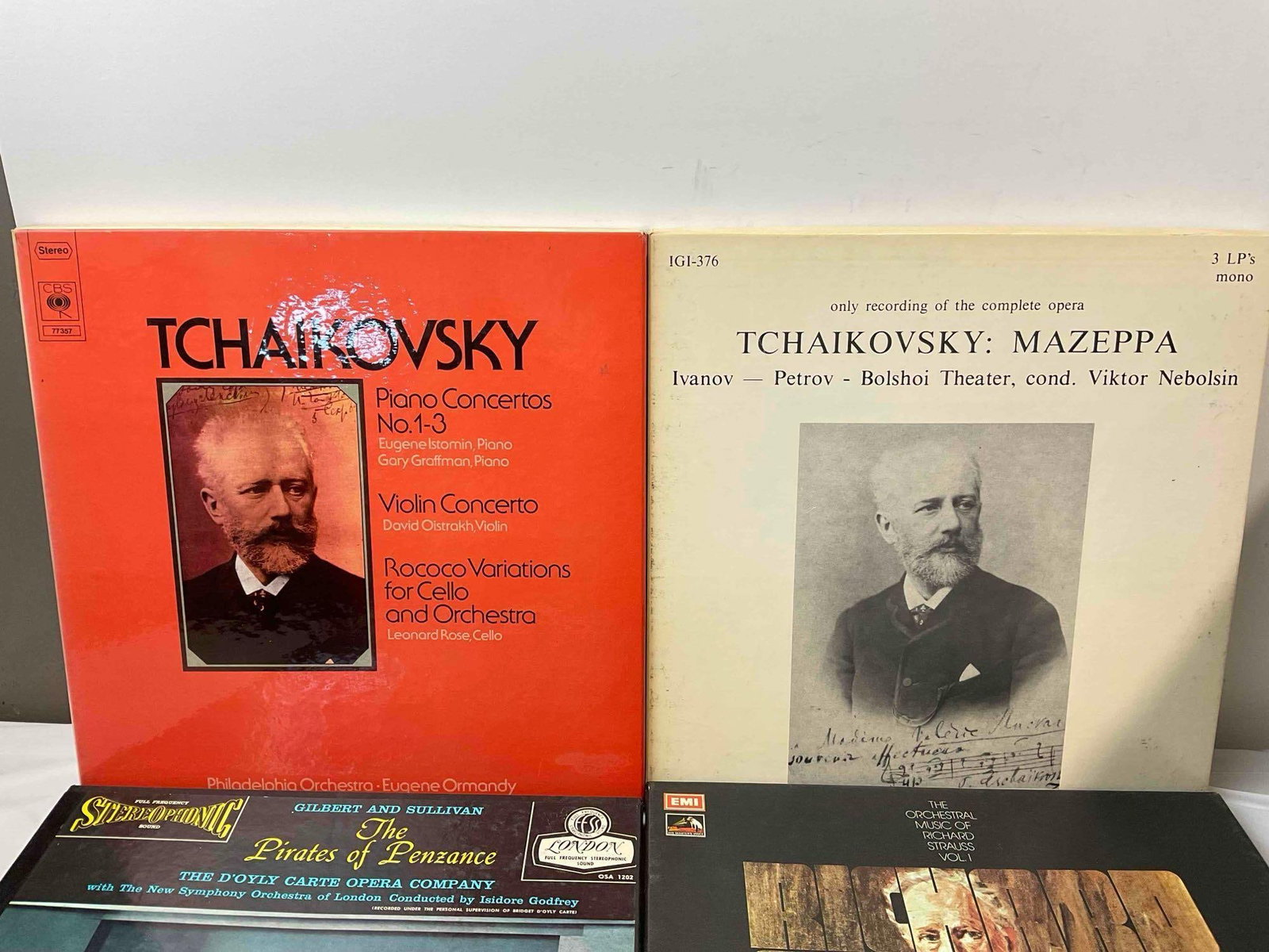 20 pcs Selection of Classical Music Vinyl Sets "T-VW," incl. Tchaikovsky, Gilbert & Sullivan & Mo... - 2