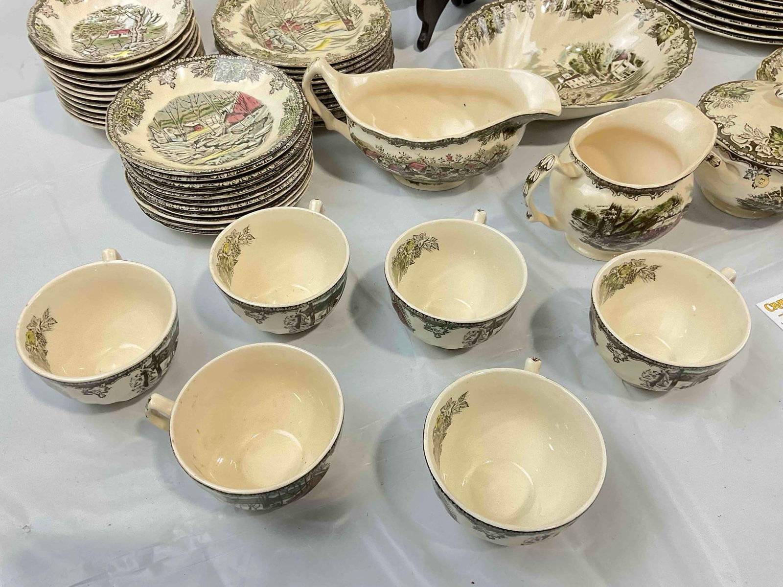 86 pcs Vintage Johnson Bros. Cream & Brown Ceramic Dish Set, feat. The Friendly Village Pattern. - 2