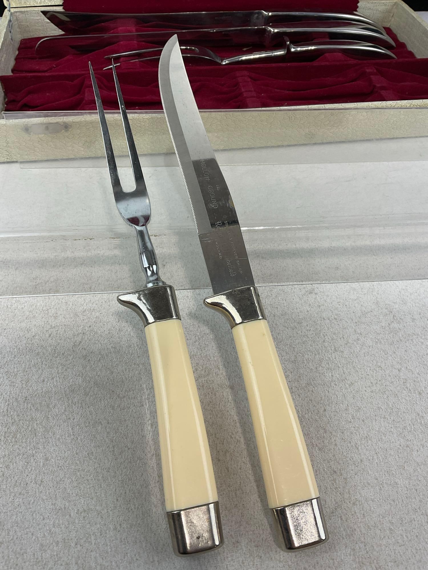 5 piece Carving Kit in leather covered case, 2x Regent Sheffield & 3x Stainless Steel pieces - 3