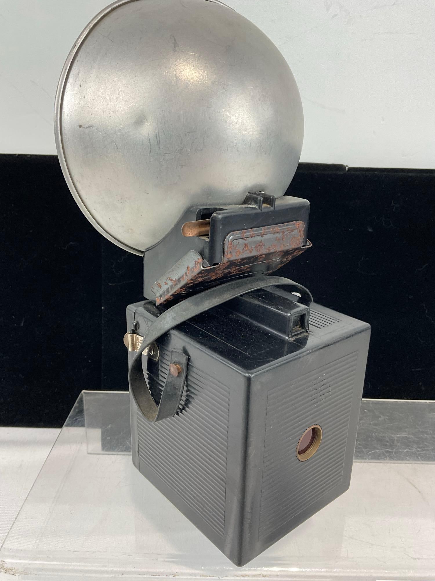 Vintage 1950s Herbert George Co. Roy Rogers & Trigger 620 Snap Shot Box Camera w/flash module - 4