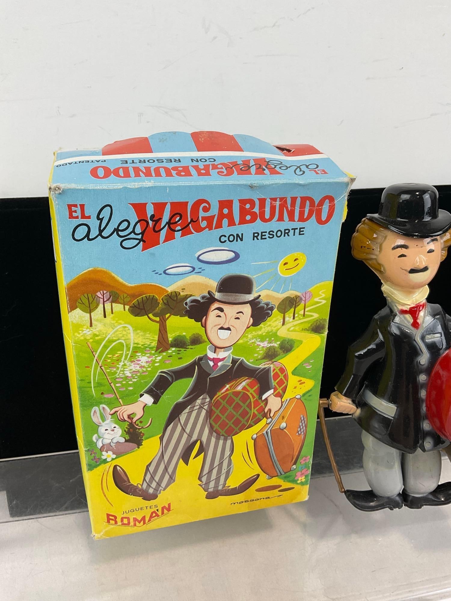 Vintage 1960s The Happy Vagabond Wind-Up Charlie Chaplin Toy, made in Spain by Juguetes Roman w/box - 2