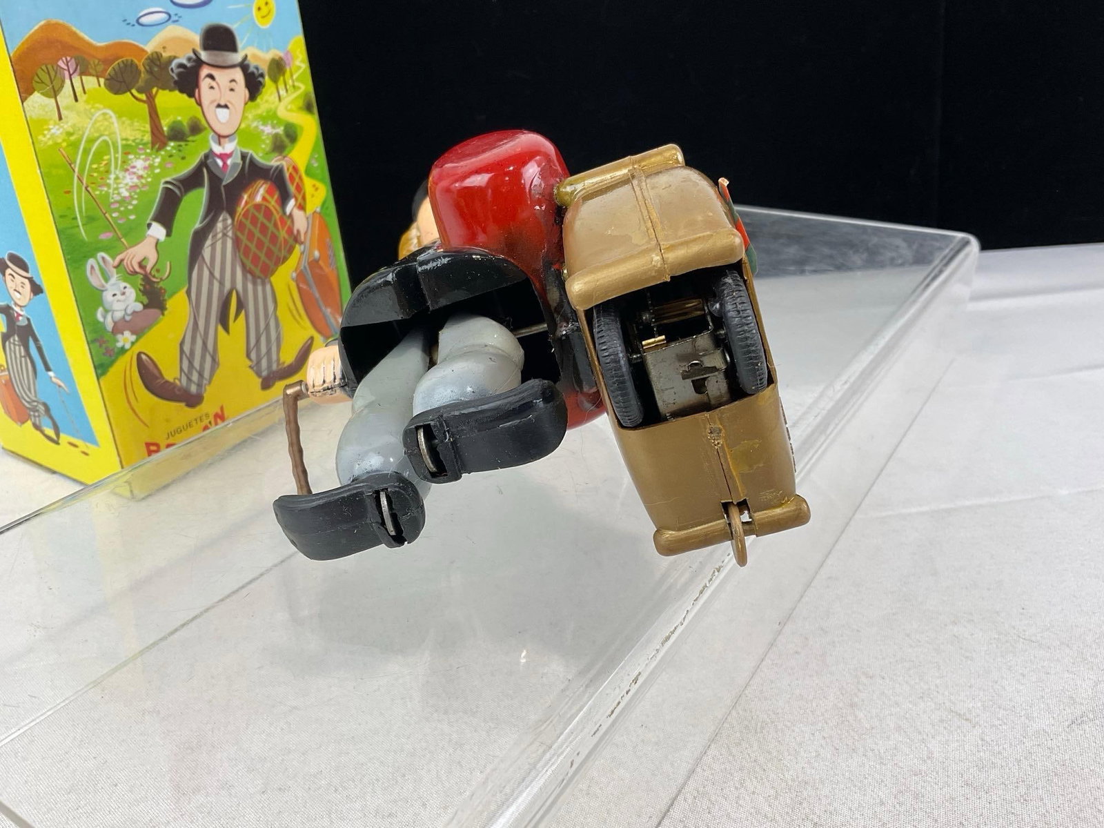 Vintage 1960s The Happy Vagabond Wind-Up Charlie Chaplin Toy, made in Spain by Juguetes Roman w/box - 6