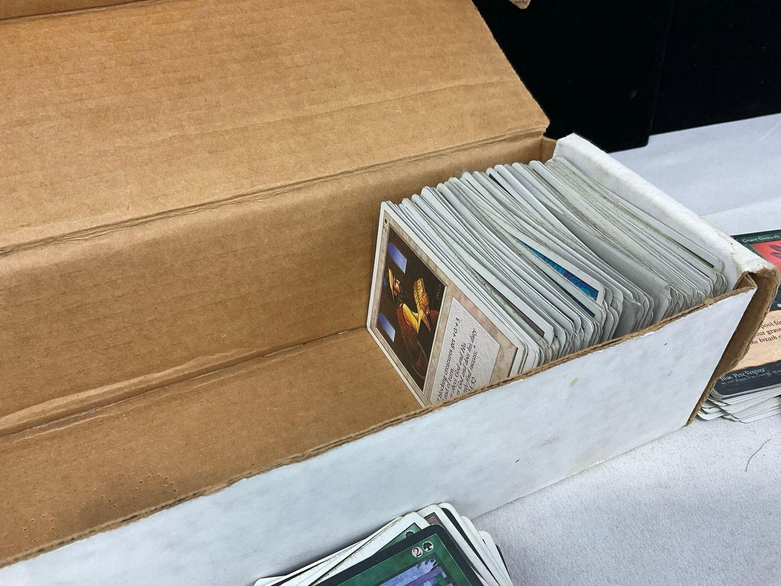 Collection of 500+ Magic the Gathering Cards, decent amount of 1994 black border cards - 6