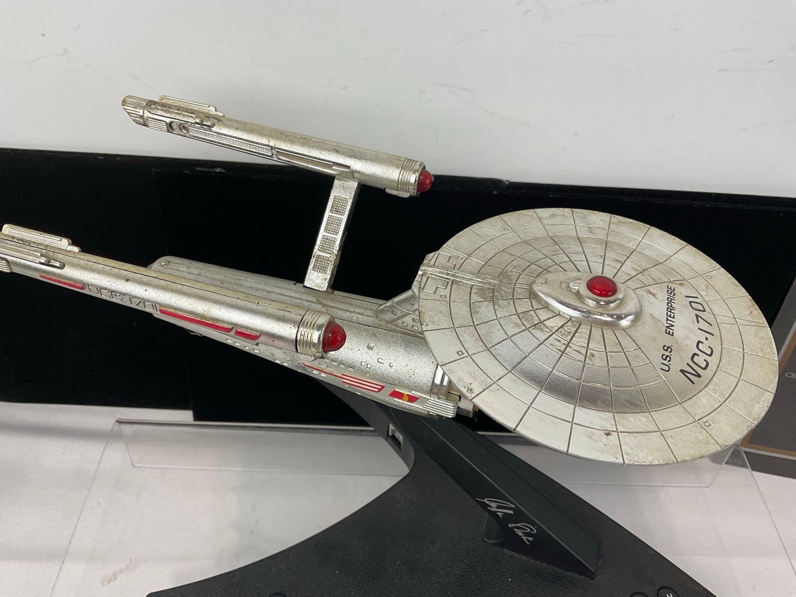 Star Trek USS Enterprise NCC-1701 Telephone, signed on the base, by Willam Shatner "Captian Kirk" - 5
