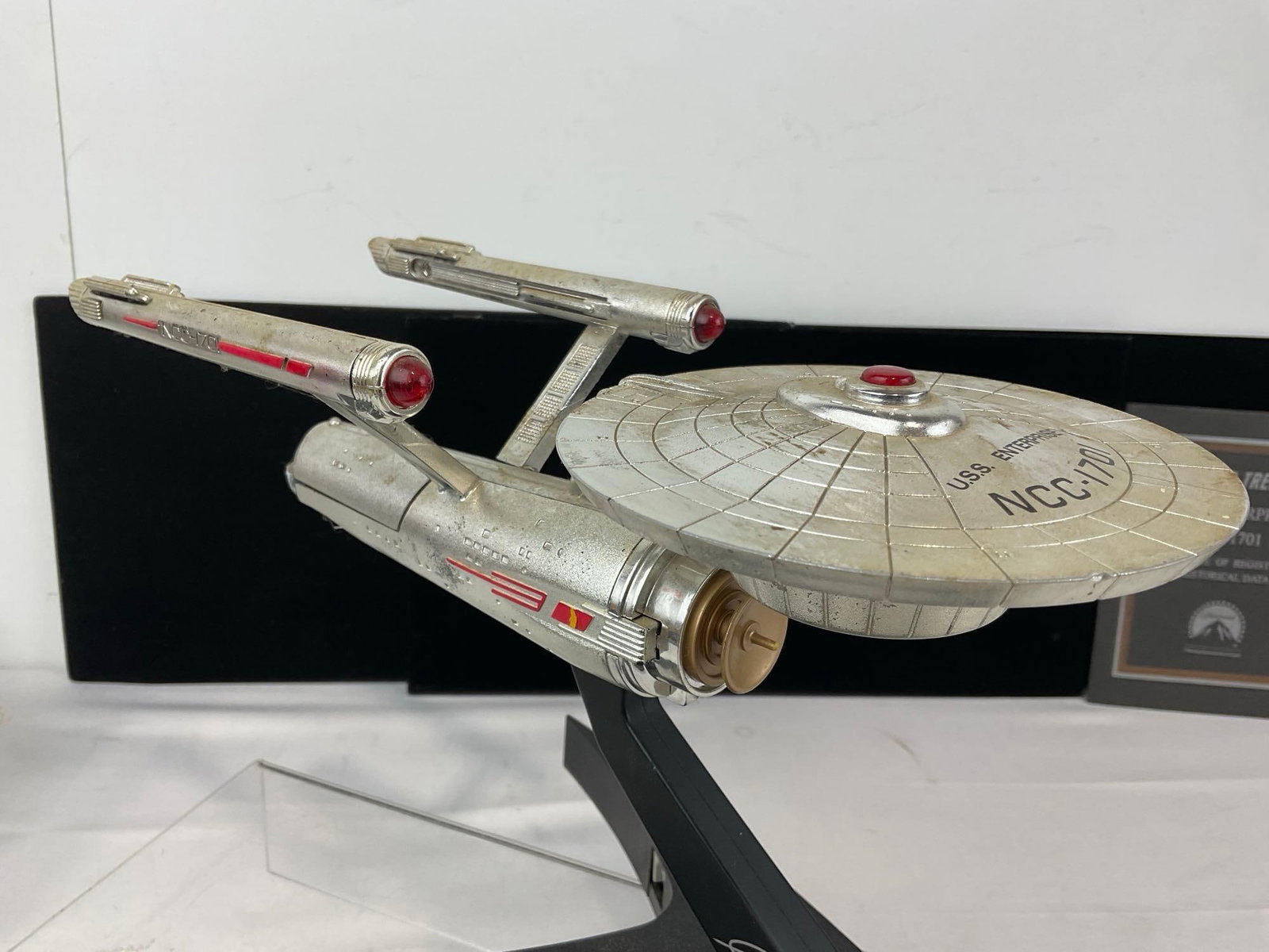 Star Trek USS Enterprise NCC-1701 Telephone, signed on the base, by Willam Shatner "Captian Kirk" - 6