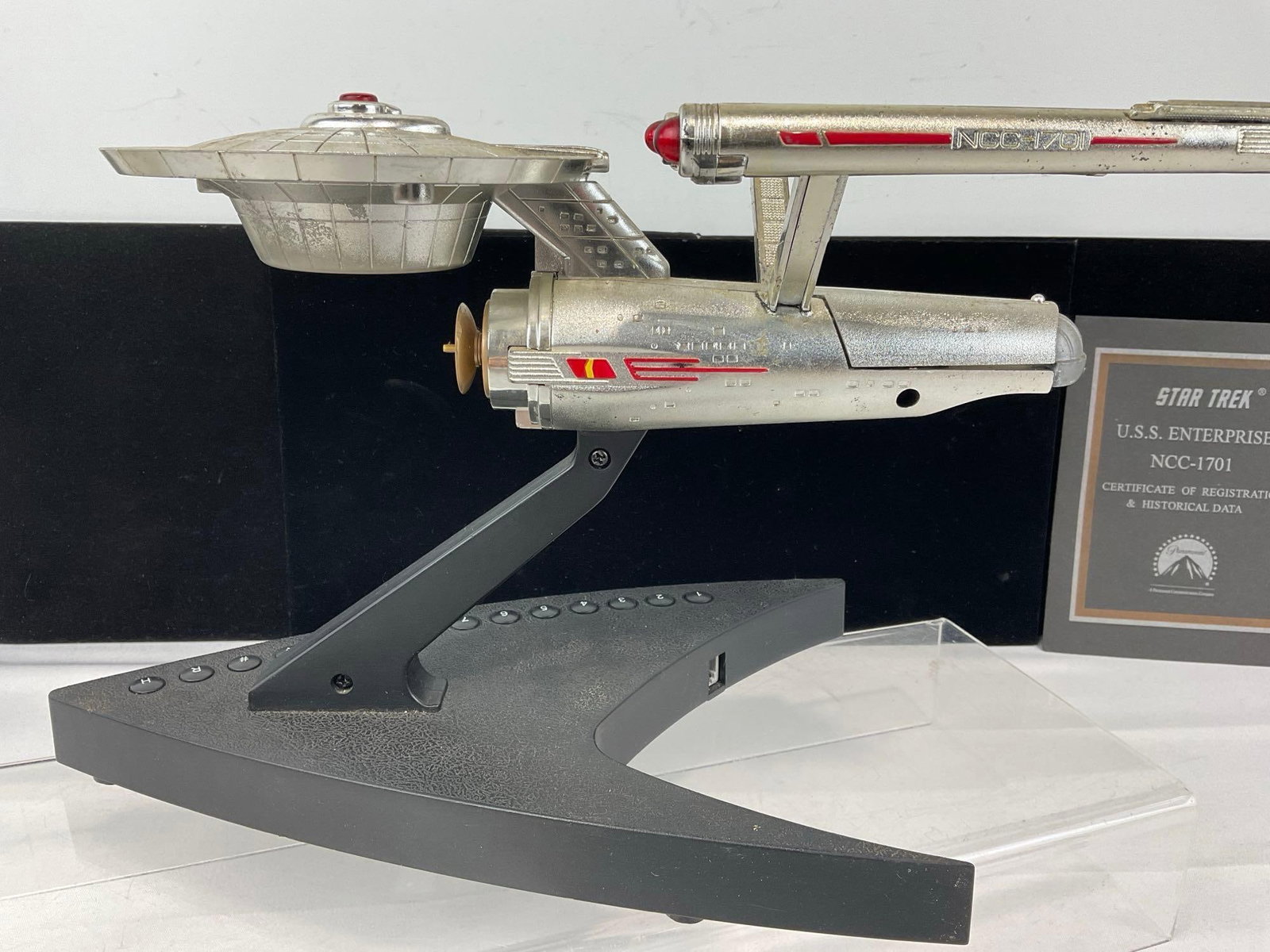 Star Trek USS Enterprise NCC-1701 Telephone, signed on the base, by Willam Shatner "Captian Kirk" - 7