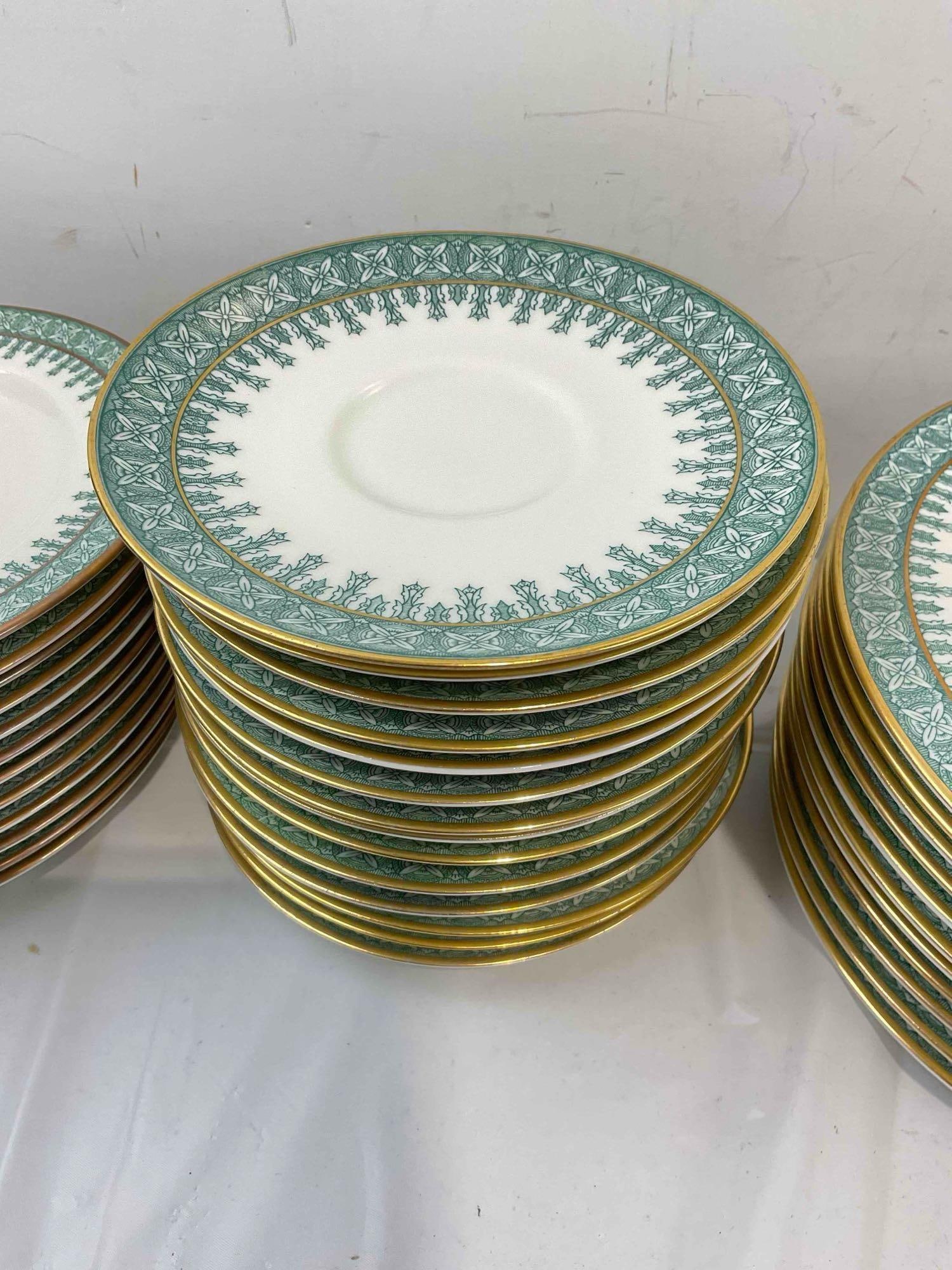60 pcs Vintage Theodore Haviland Ceramic Dishes in Green & White Cambridge Pattern. See pics. - 3