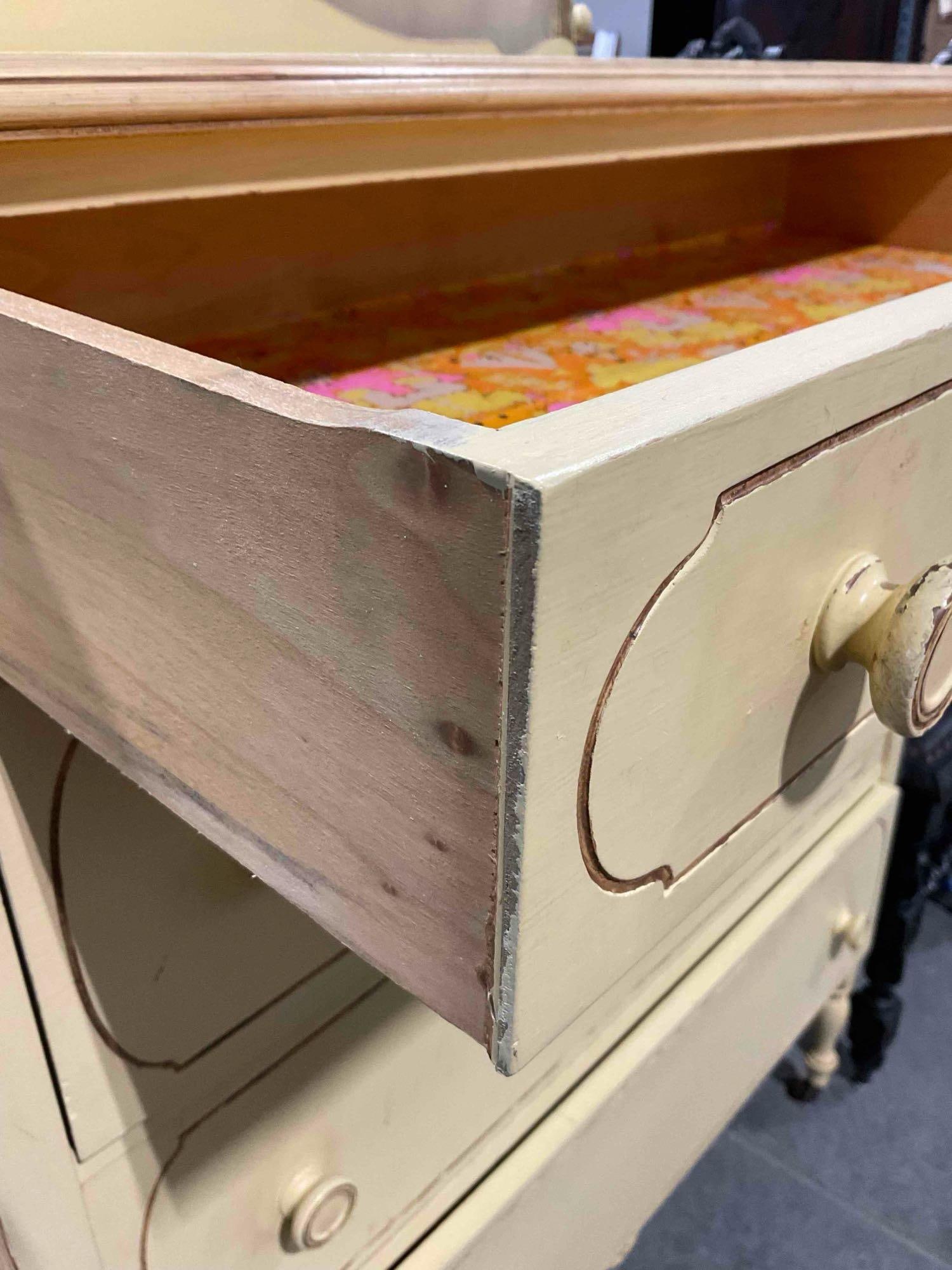 Vintage Butter Yellow Painted Wood 4-Drawer Dresser on Castors. Good Condition. See pics. - 5