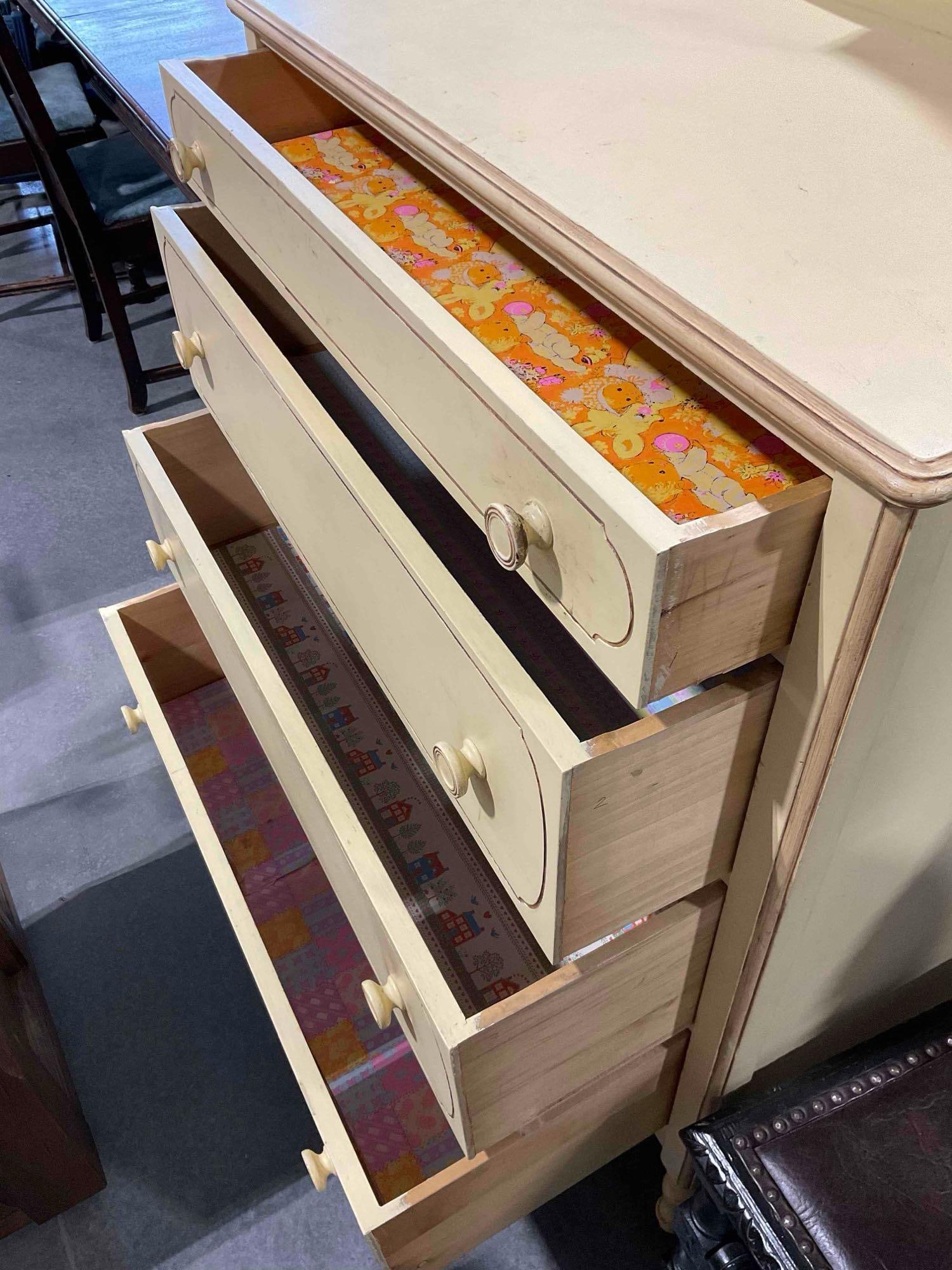Vintage Butter Yellow Painted Wood 4-Drawer Dresser on Castors. Good Condition. See pics. - 6
