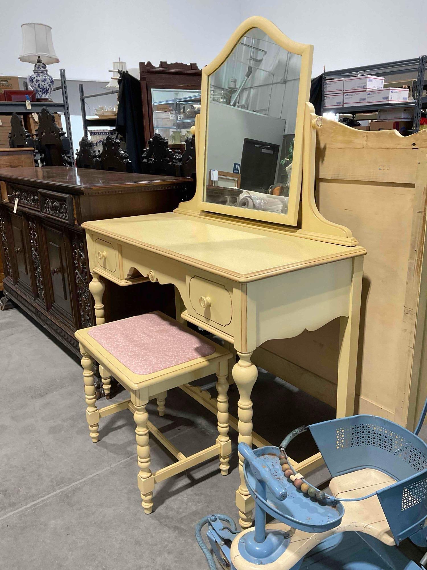Vintage Butter Yellow Painted Wood Vanity w/ 2 Drawers, Mirror & Bench Seat. Good Condition. - 2