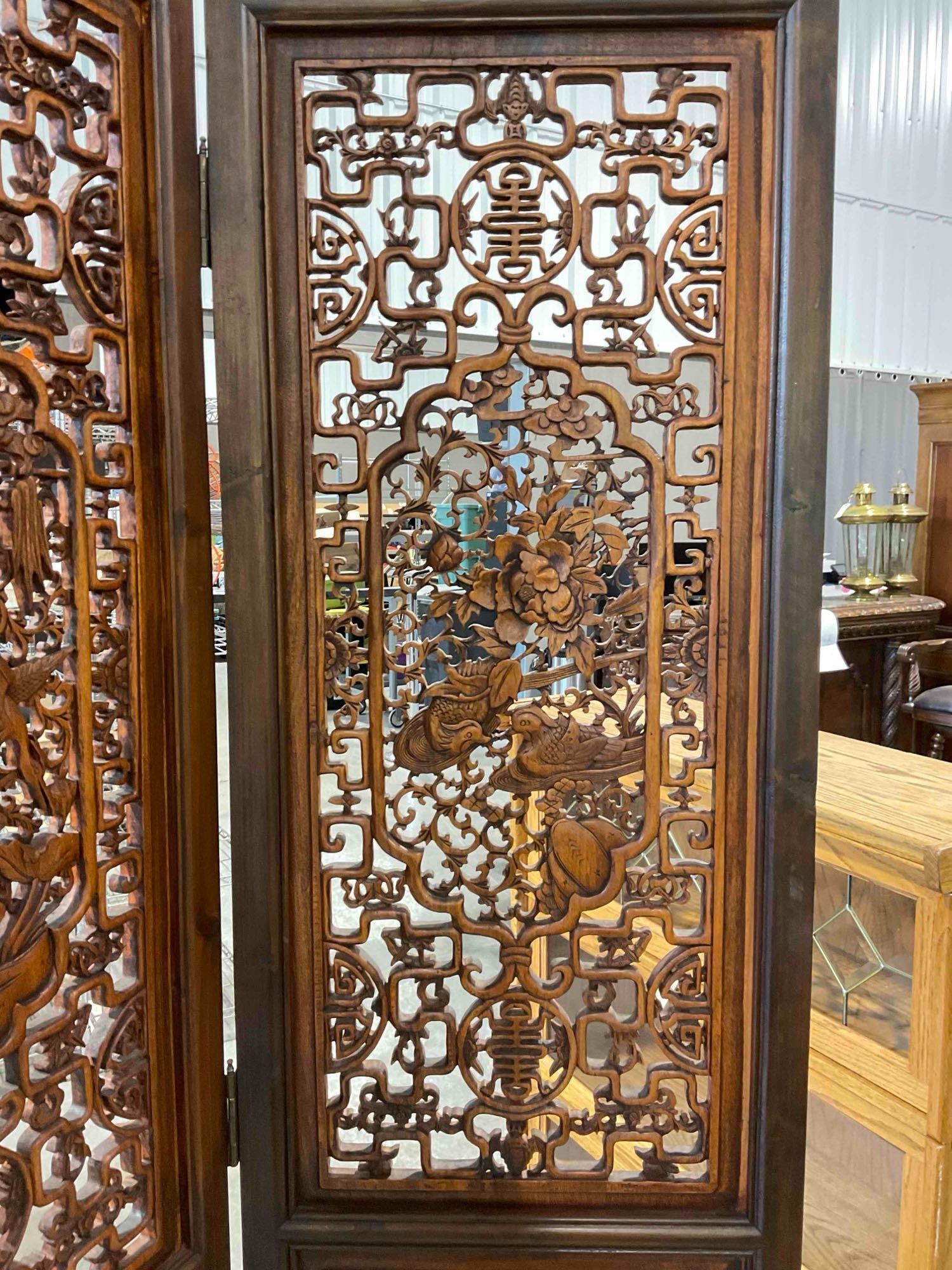 Lovely 4-Panel Wood Room Divider Screen w/ Ornate Asian Style Carvings of Birds. Good Cond. - 6
