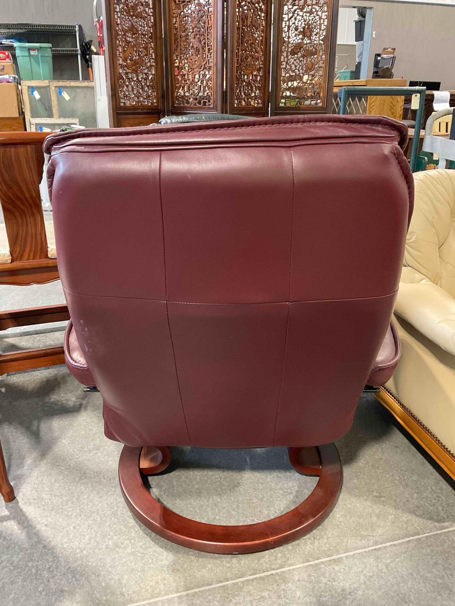 Vintage Oxblood Red LeatherRest by Lane Stressless Style Recliner Chair w/ Ottoman. See pics. - 7