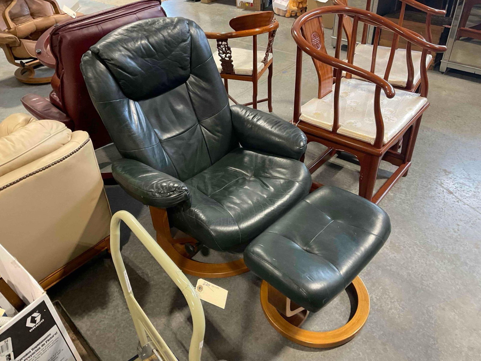 Vintage Stressless Style Recliner Chair w/ Deep Green Leather Upholstery & Ottoman. See pics. - 2