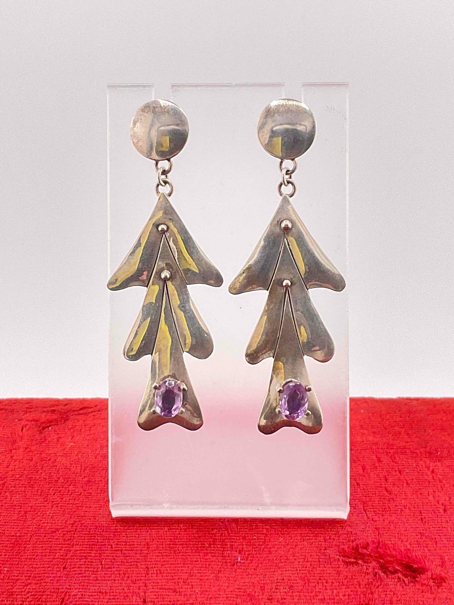SW Navajo Sterling Silver Tree Shaped Drop Earrings w/ Amethyst Toned Setting, Signed. E. Billy.: SW Navajo Sterling Silver Tree Shaped Drop Earrings w/ Amethyst Toned Setting, Signed. E. Billy. DM-414 E. Billy often associated with Emerson Billy Jr. is a recognized Navajo silversmith