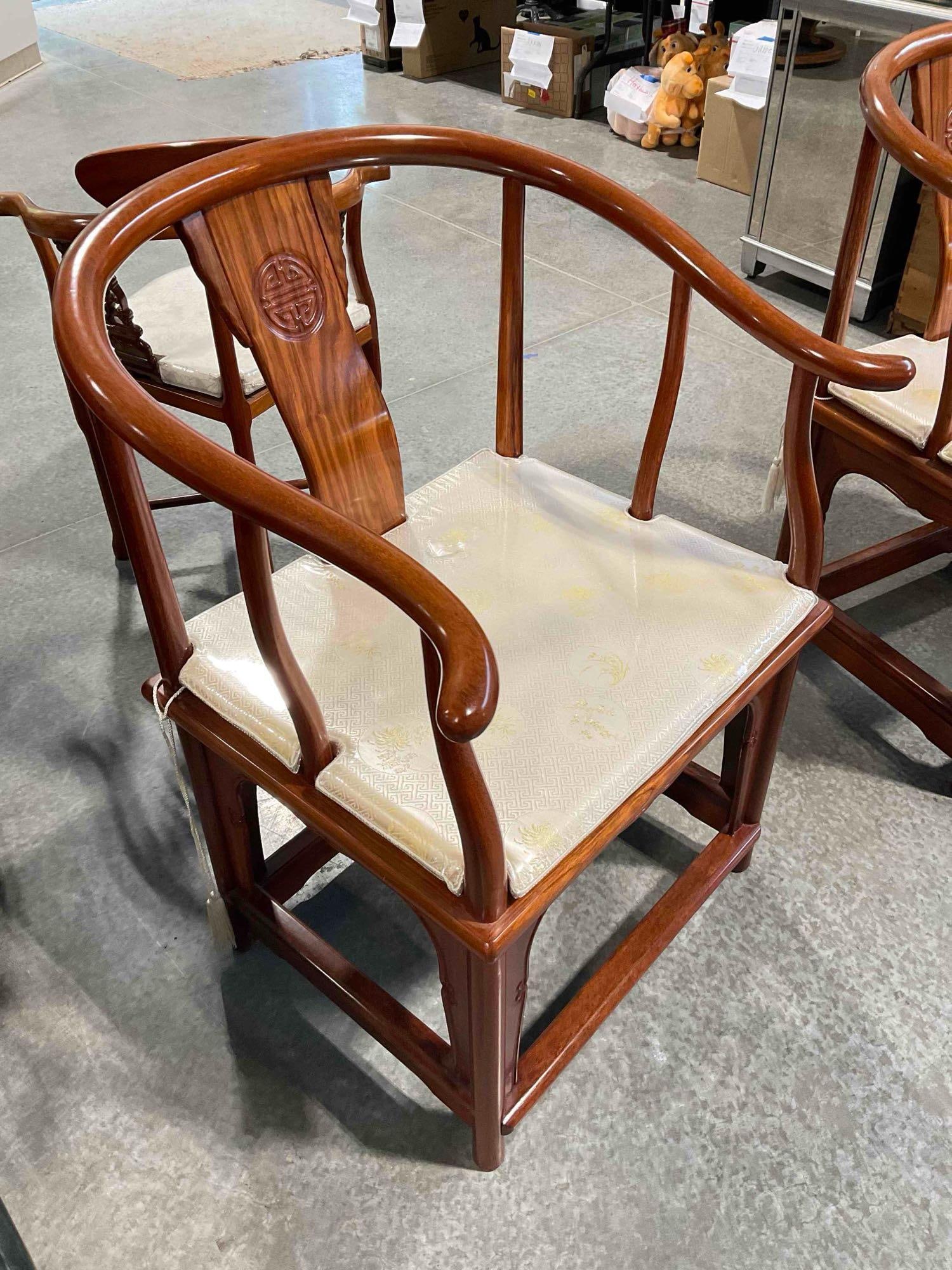 Vintage Chinese Horseshoe Style Rosewood Wood Chair w/ Cream Cushion. Good Condition. - 3