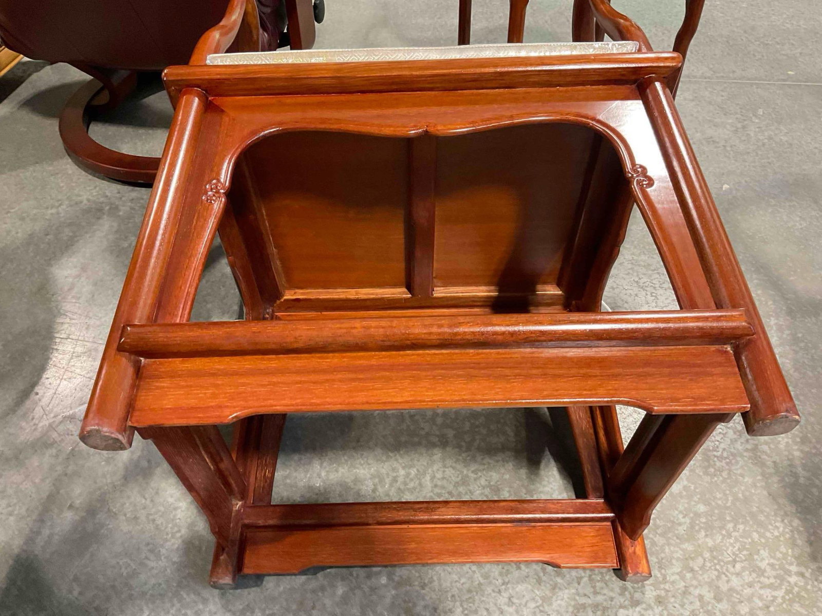 Vintage Chinese Horseshoe Style Rosewood Wood Chair w/ Cream Cushion. Good Condition. - 5