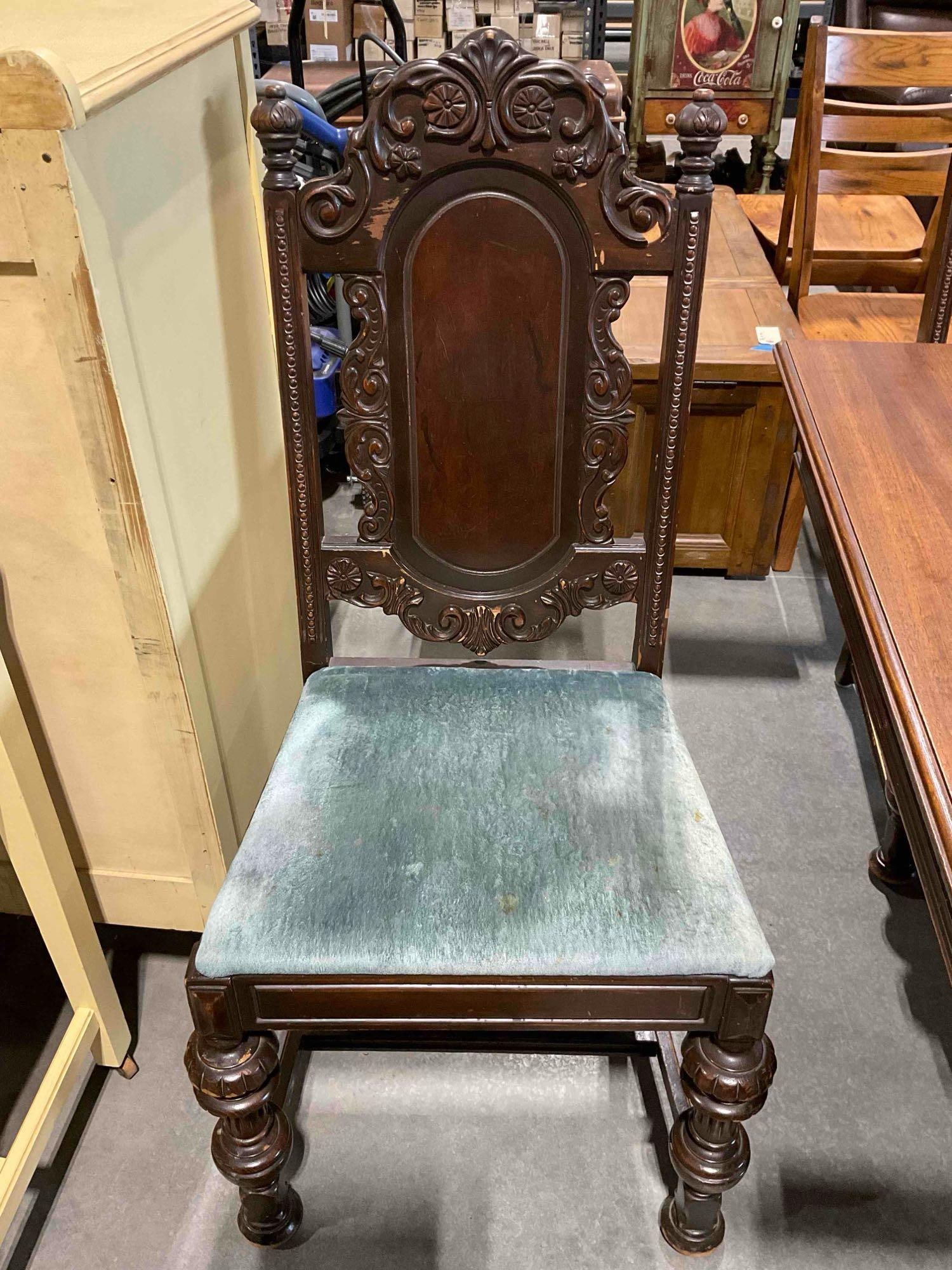 Turn of the Century Renaissance Revival Style Walnut Dining Table w/ Fruit Carving & 6 Chairs. - 8