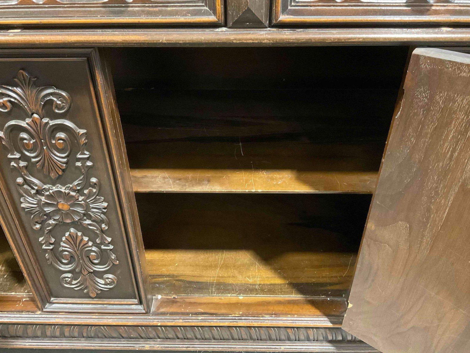 Turn of the Century Renaissance Revival Style Walnut Sideboard w/ Fruit Carvings & Claw Feet. - 7